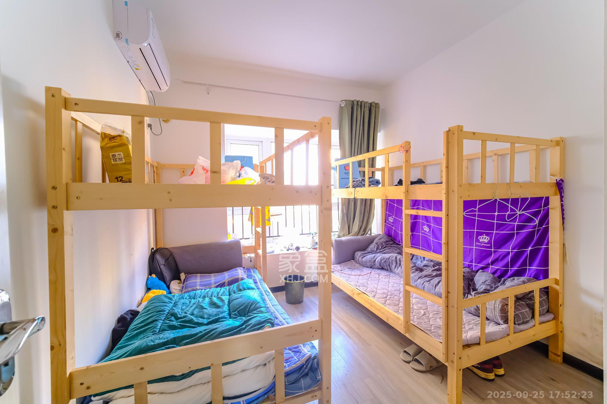 保利香槟国际 4室2厅2卫 2200.0元/月 保利香槟国际 4室2厅2卫 2200.0元/月室内图