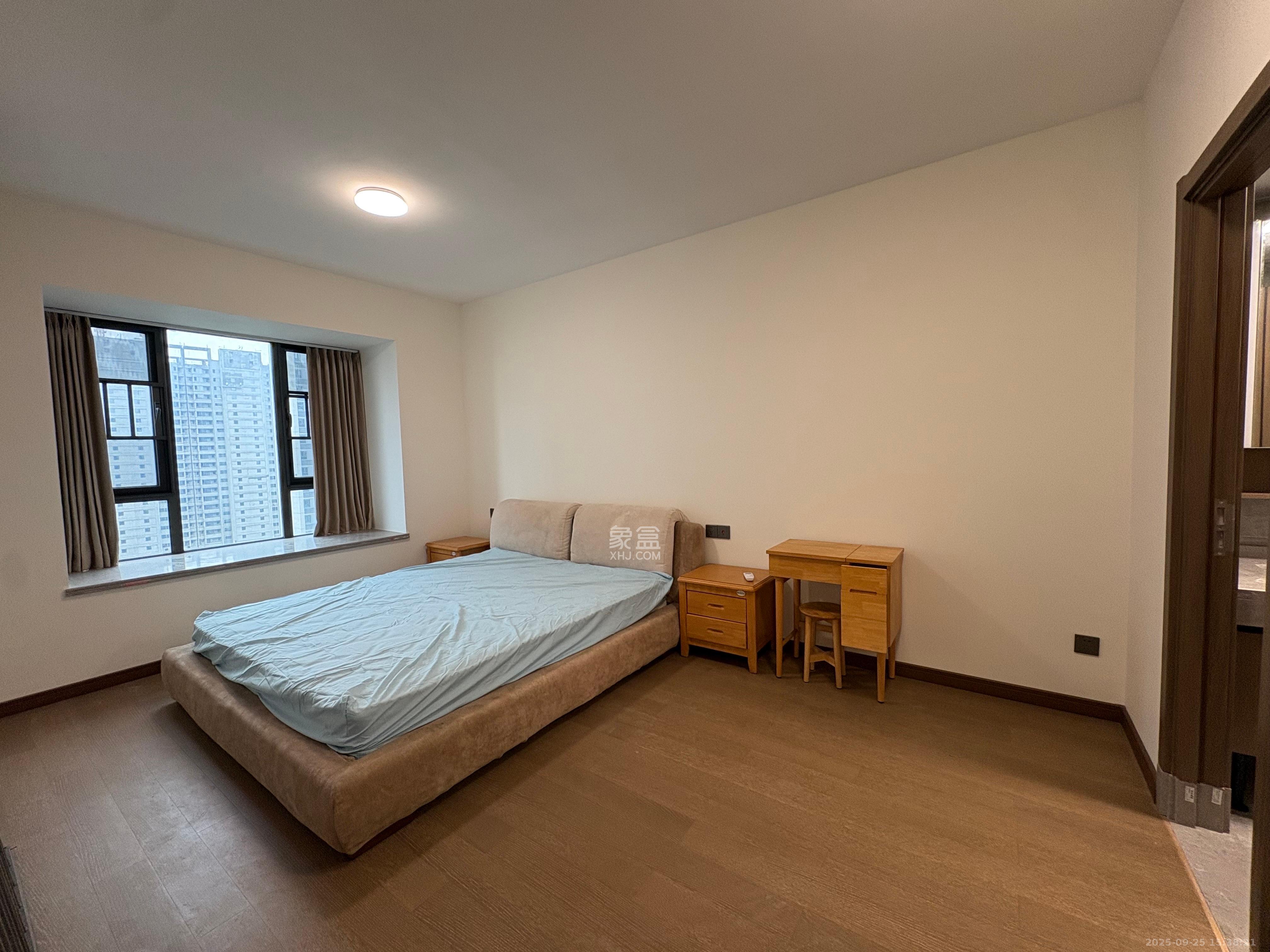 卓越洋湖晴翠 3室2厅2卫 3100.0元/月 卓越洋湖晴翠 3室2厅2卫 3100.0元/月室内图