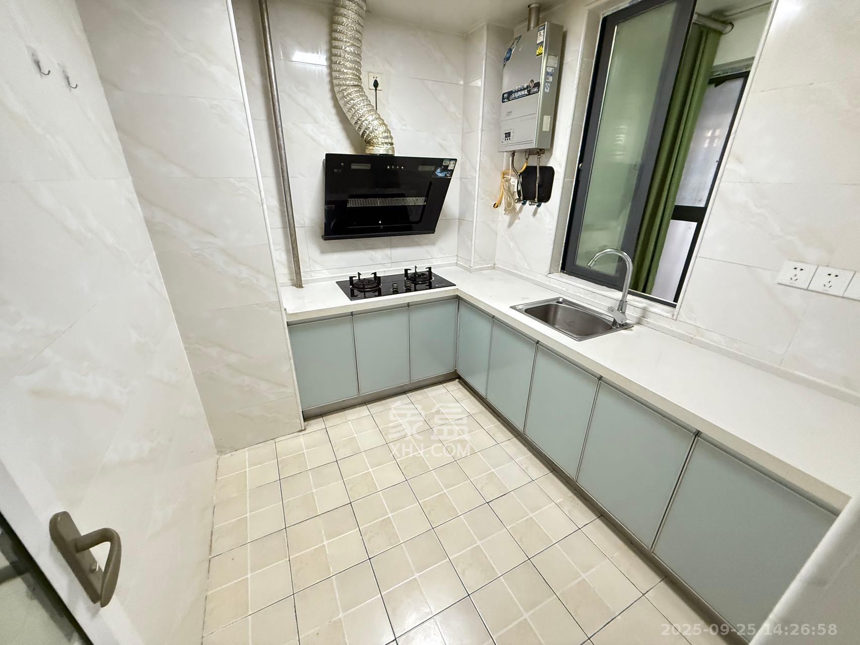 半山壹号 3室2厅2卫 2500.0元/月 半山壹号 3室2厅2卫 2500.0元/月室内图