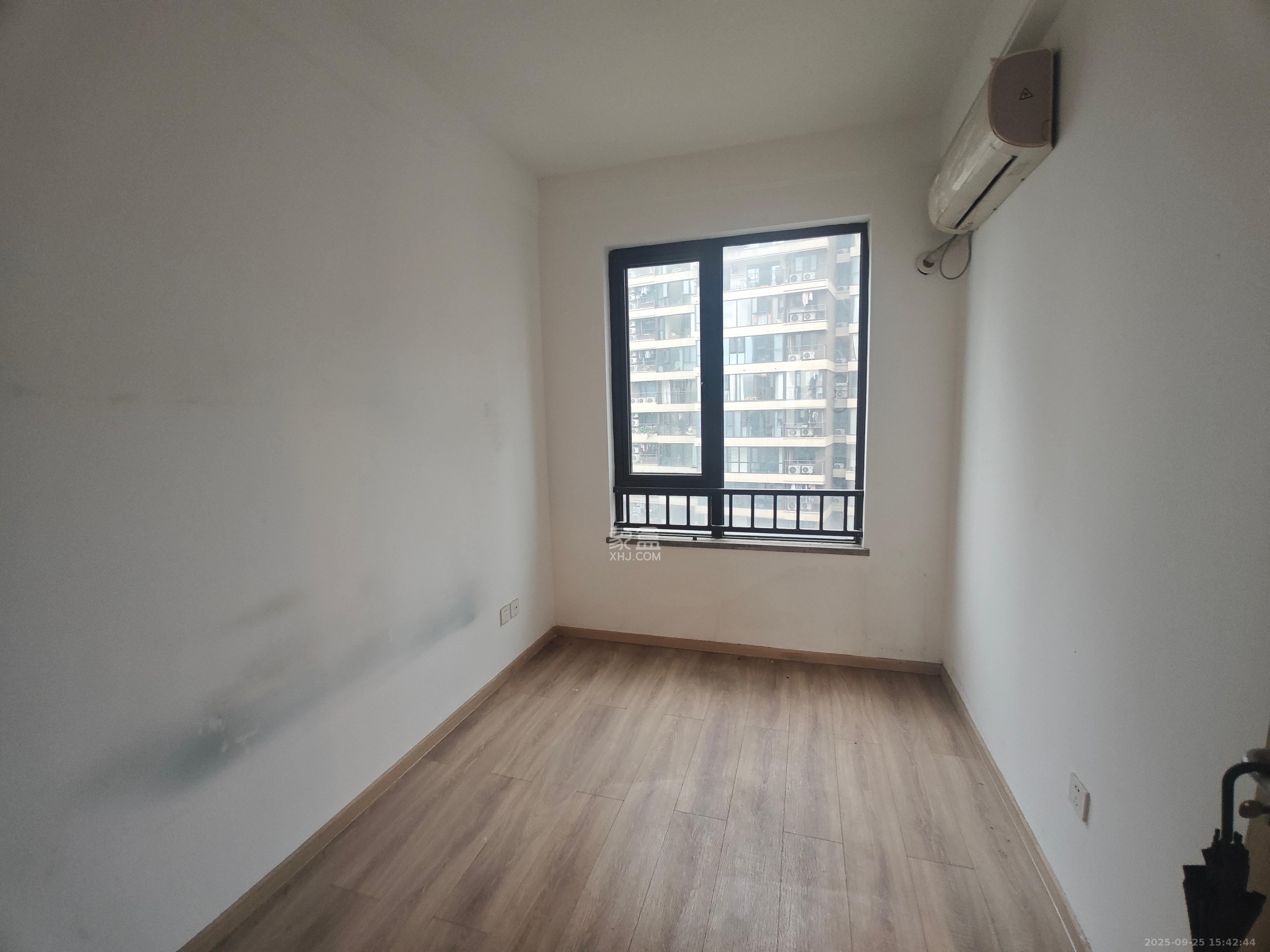 梅溪湖玺悦（新城金茂梦想玺悦）  4室2厅2卫    3200.0元/月室内图