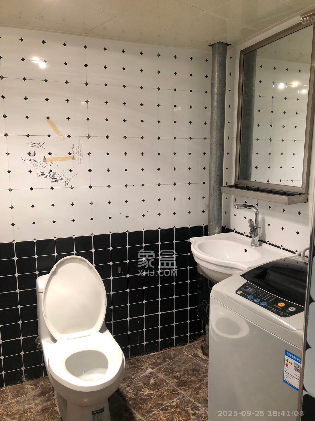 观园国际公寓 1室0厅1卫 2500.0元/月 观园国际公寓 1室0厅1卫 2500.0元/月室内图