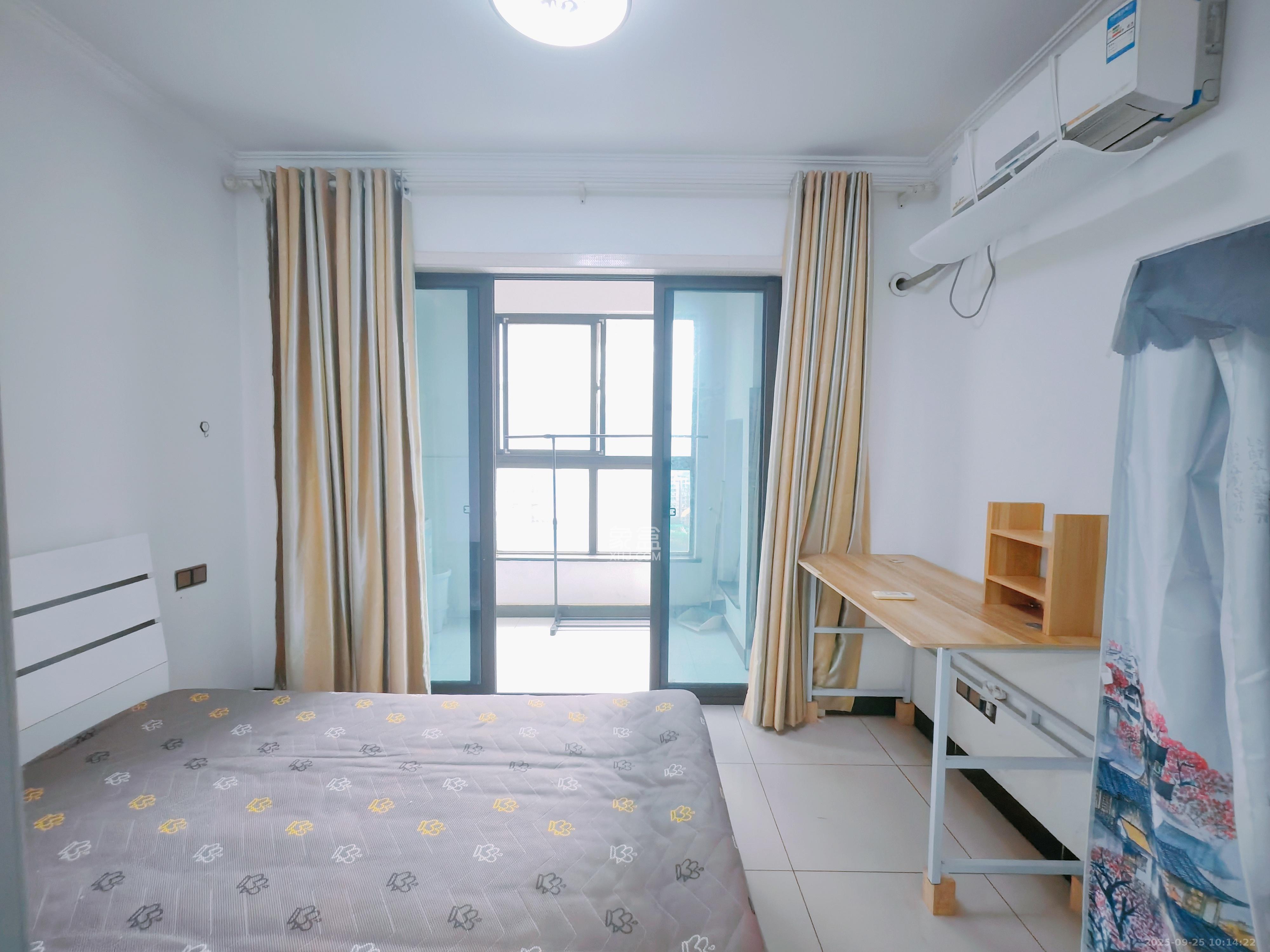 绿地中央广场  2室1厅1卫    2400.0元/月 绿地中央广场  2室1厅1卫    2400.0元/月室内图