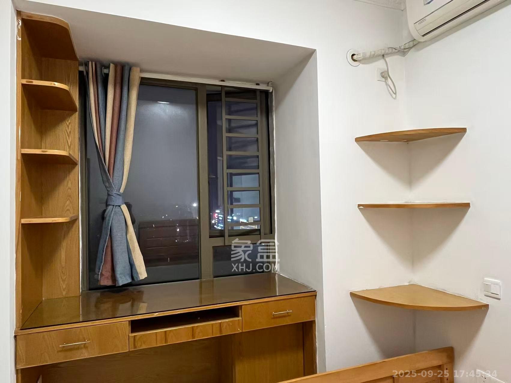 米兰春天  2室2厅1卫    1600.0元/月室内图