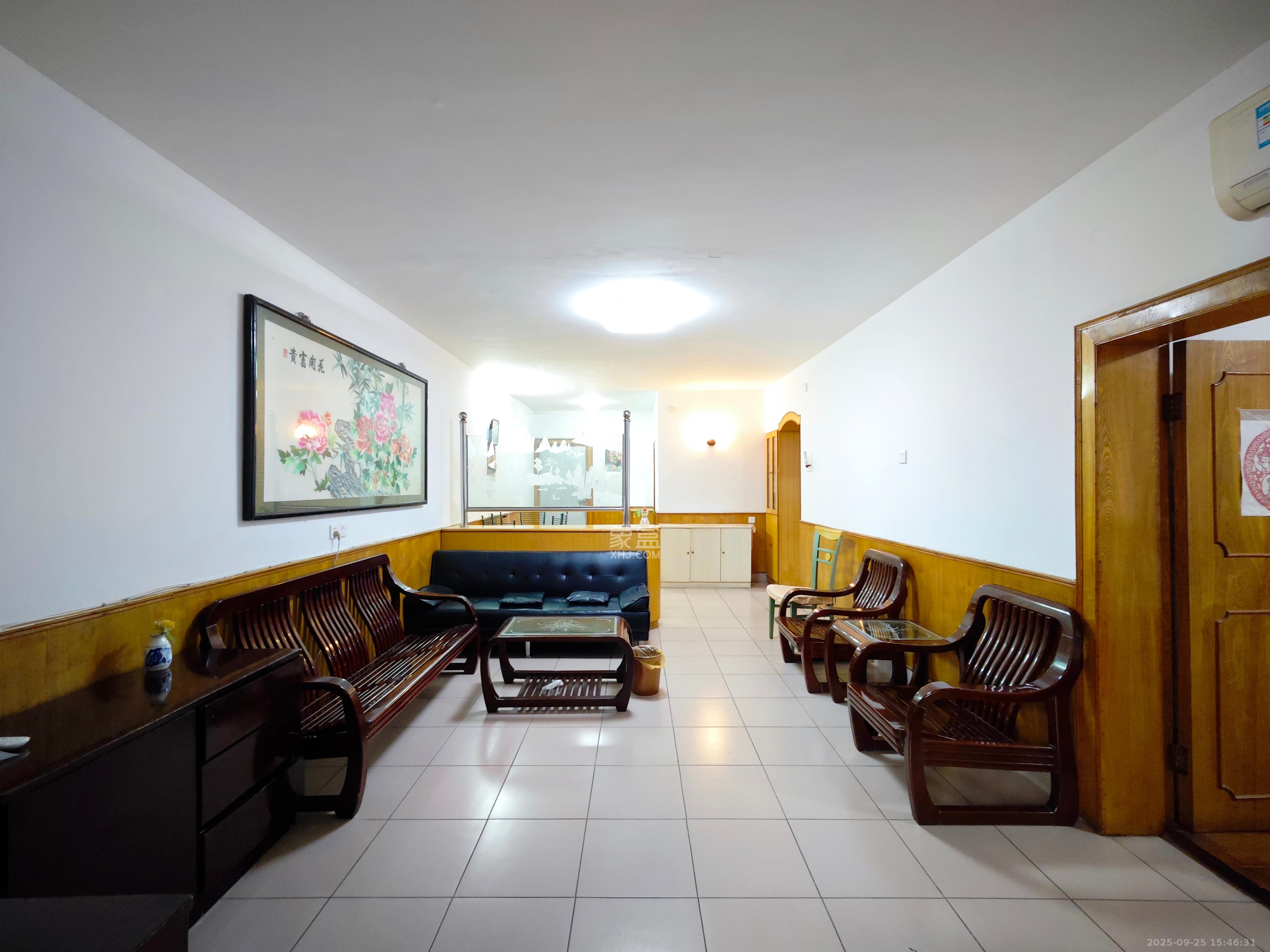 便河边社区 2室2厅1卫 2000.0元/月 便河边社区 2室2厅1卫 2000.0元/月室内图