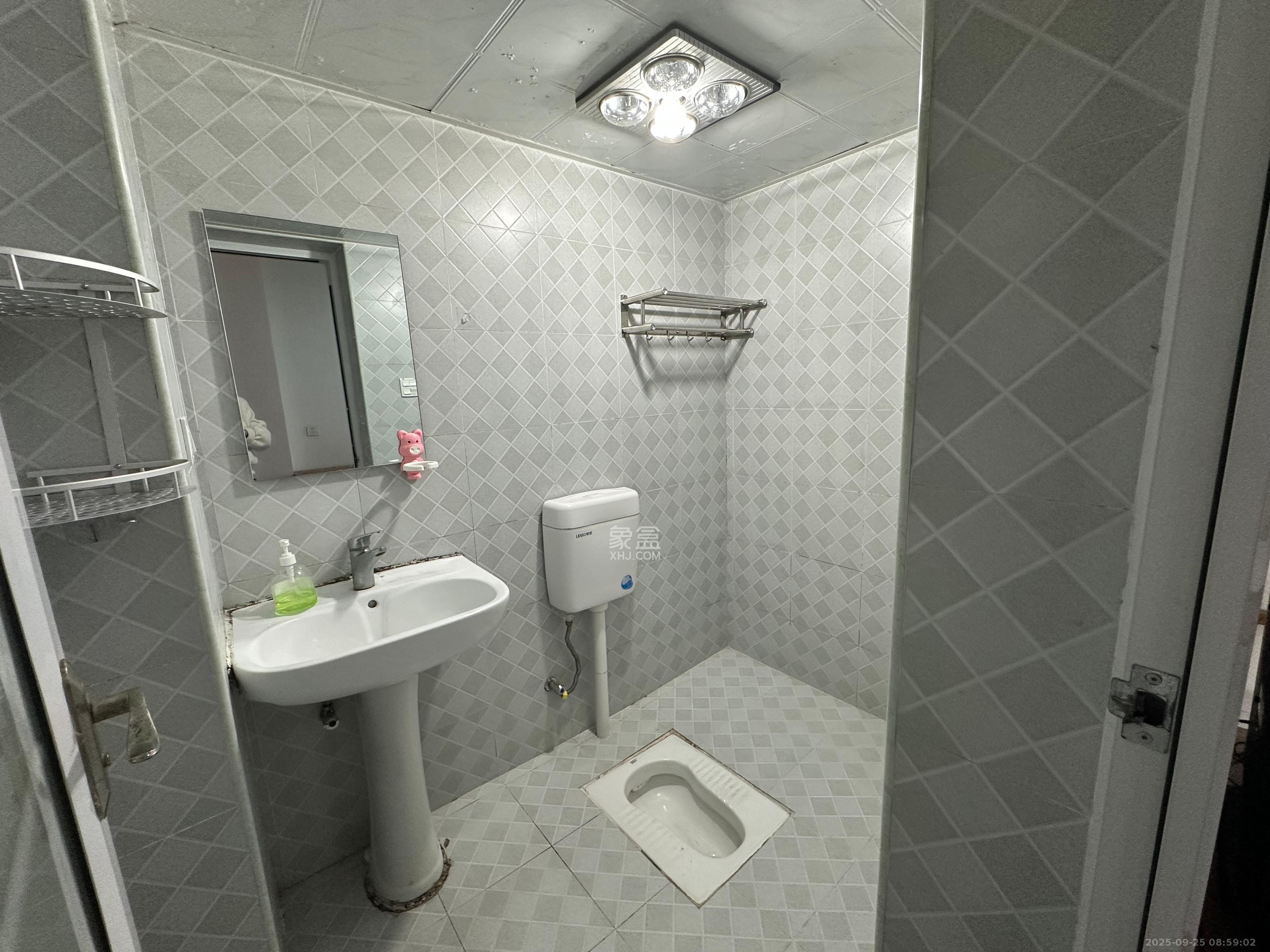 长永佳苑  1室1厅1卫    1400.0元/月室内图