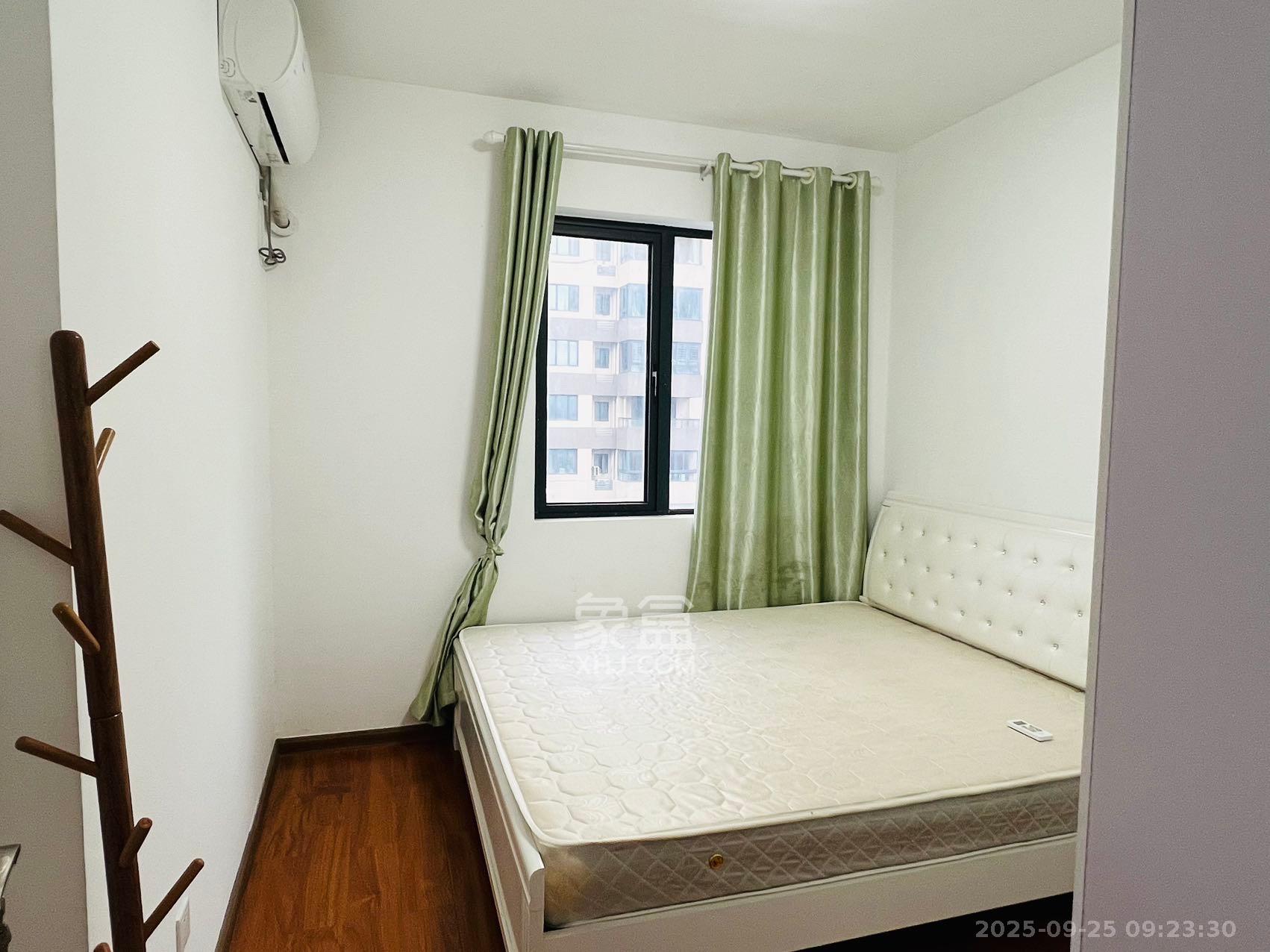 长房云时代  1室1厅1卫    2450.0元/月户型图