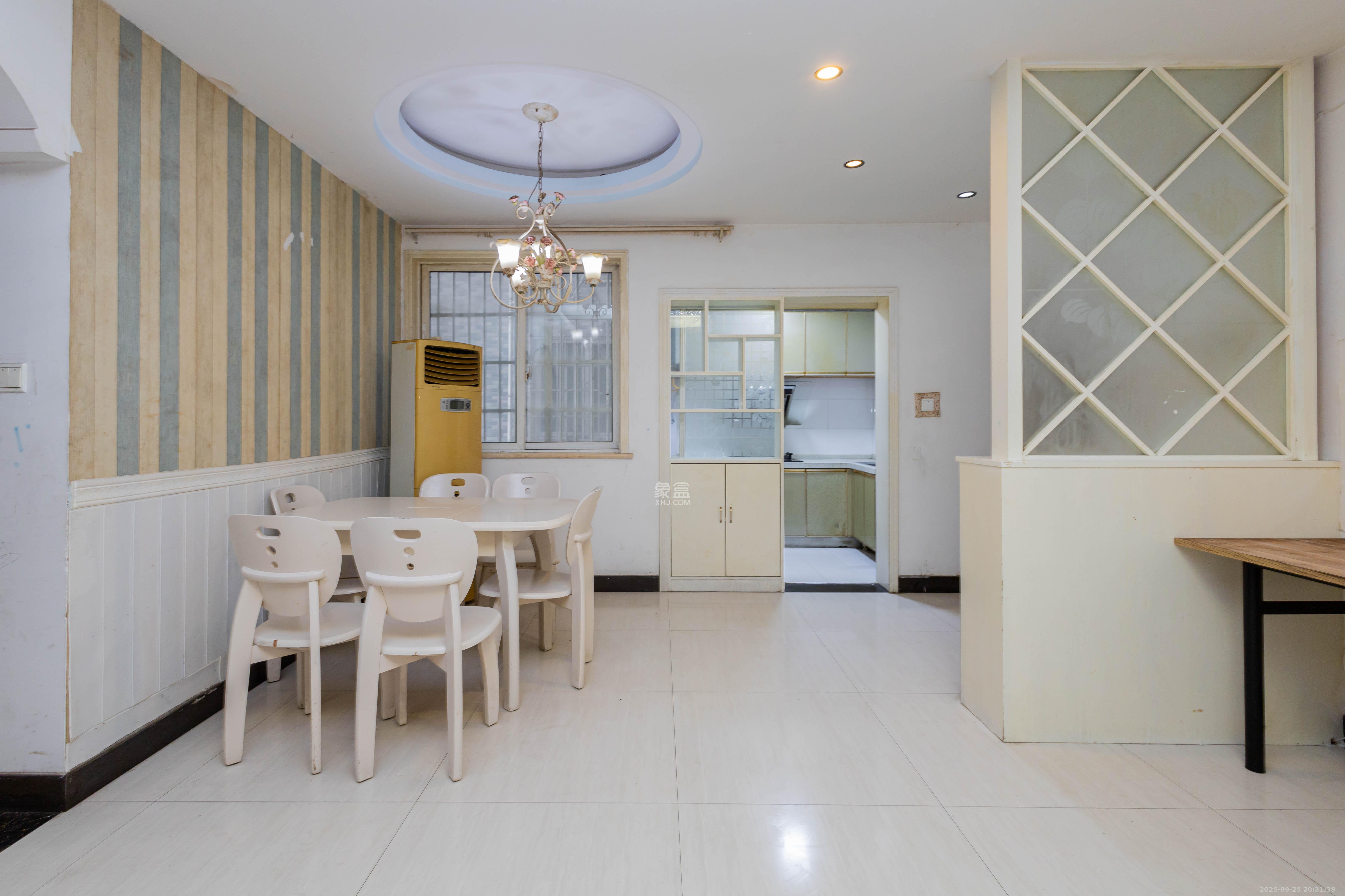 明天一城  2室1厅1卫    39.8万客厅