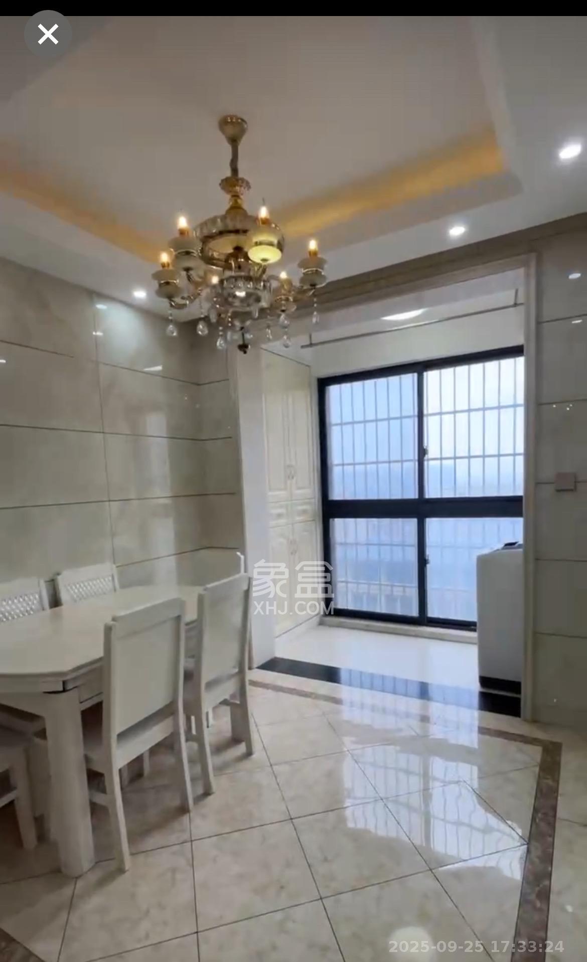 中欣楚天雅郡 3室2厅2卫 2300.0元/月 中欣楚天雅郡 3室2厅2卫 2300.0元/月室内图