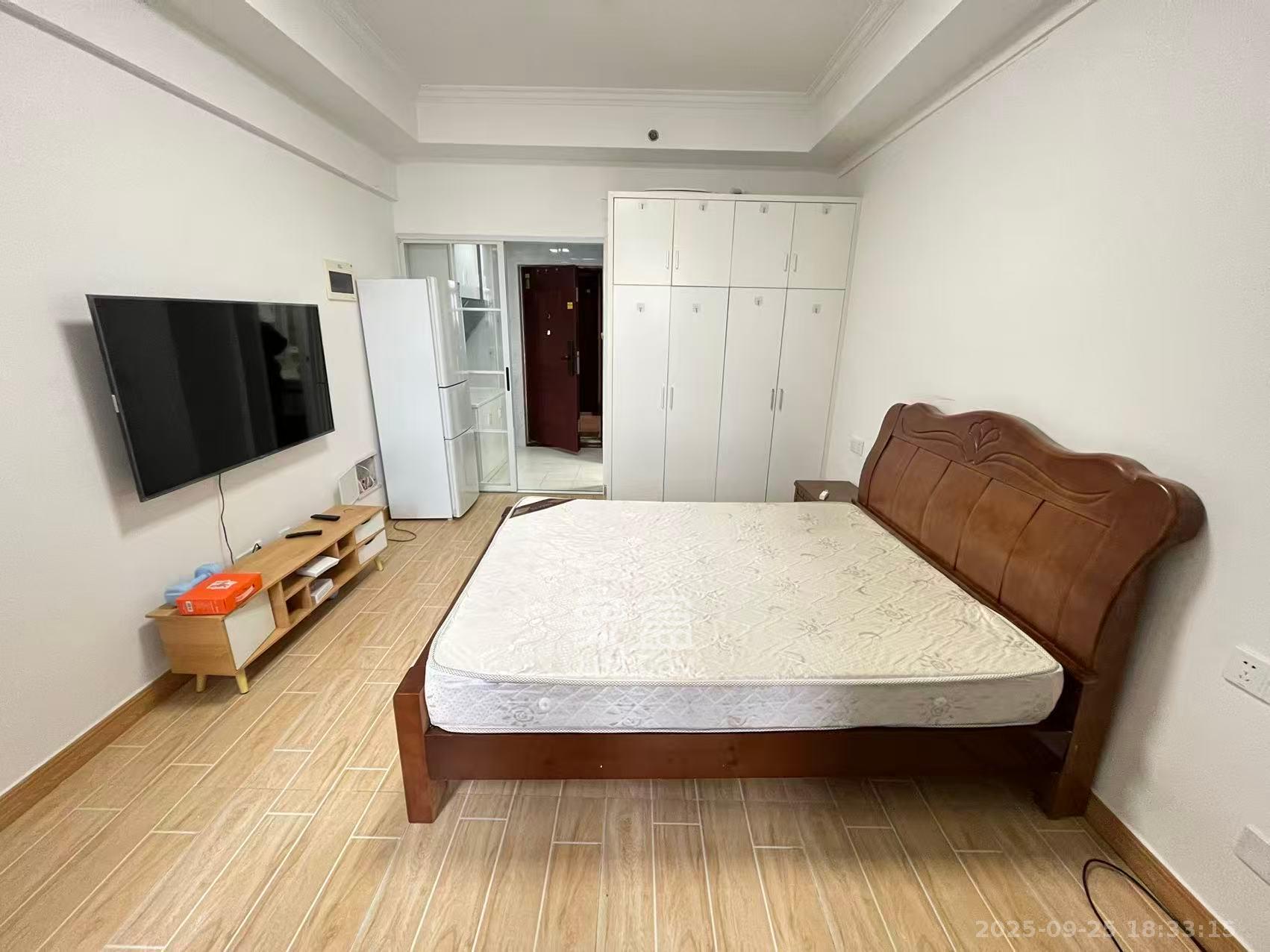 蓝光雍锦阁 1室1厅1卫 1600.0元/月 蓝光雍锦阁 1室1厅1卫 1600.0元/月室内图