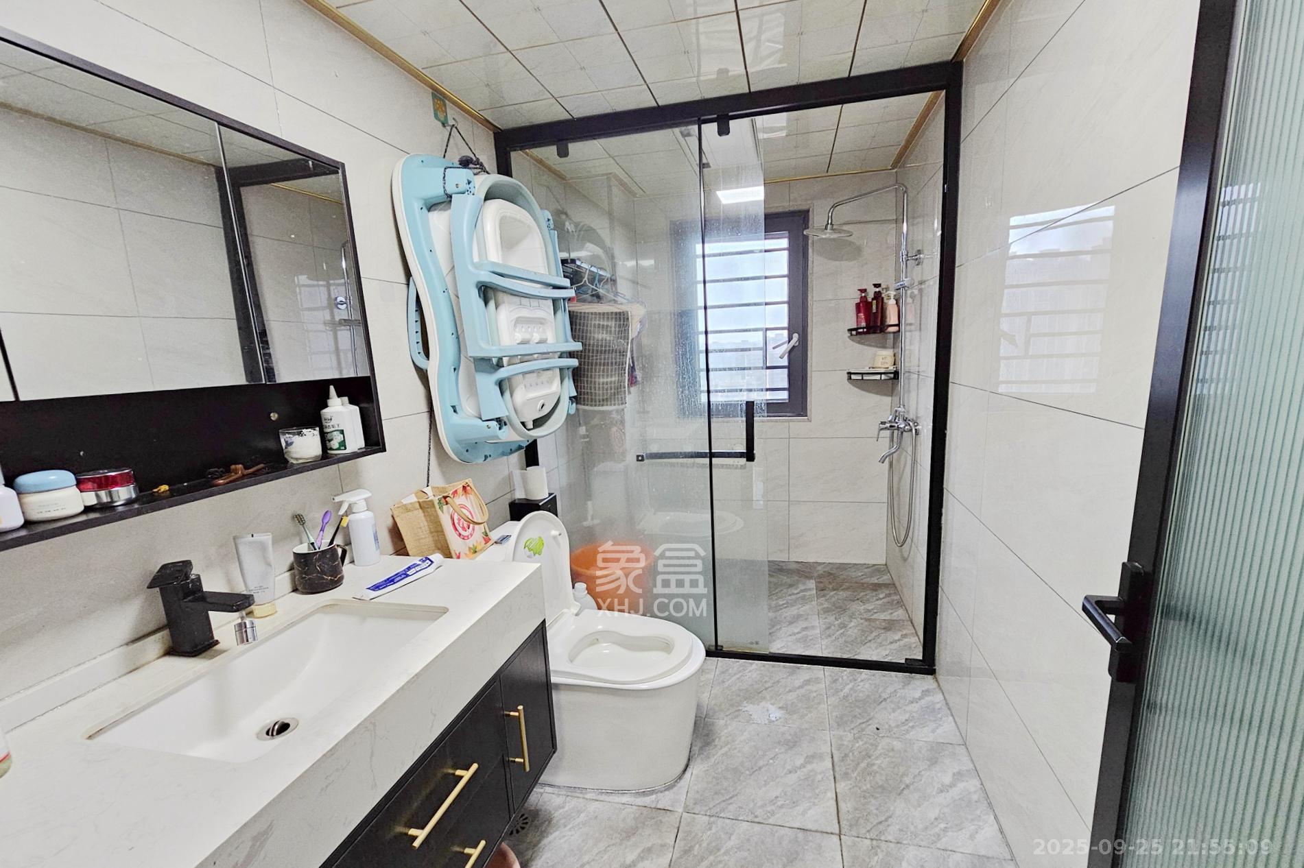 长房东旭国际 4室2厅2卫 192.0万 长房东旭国际 4室2厅2卫 192.0万其他