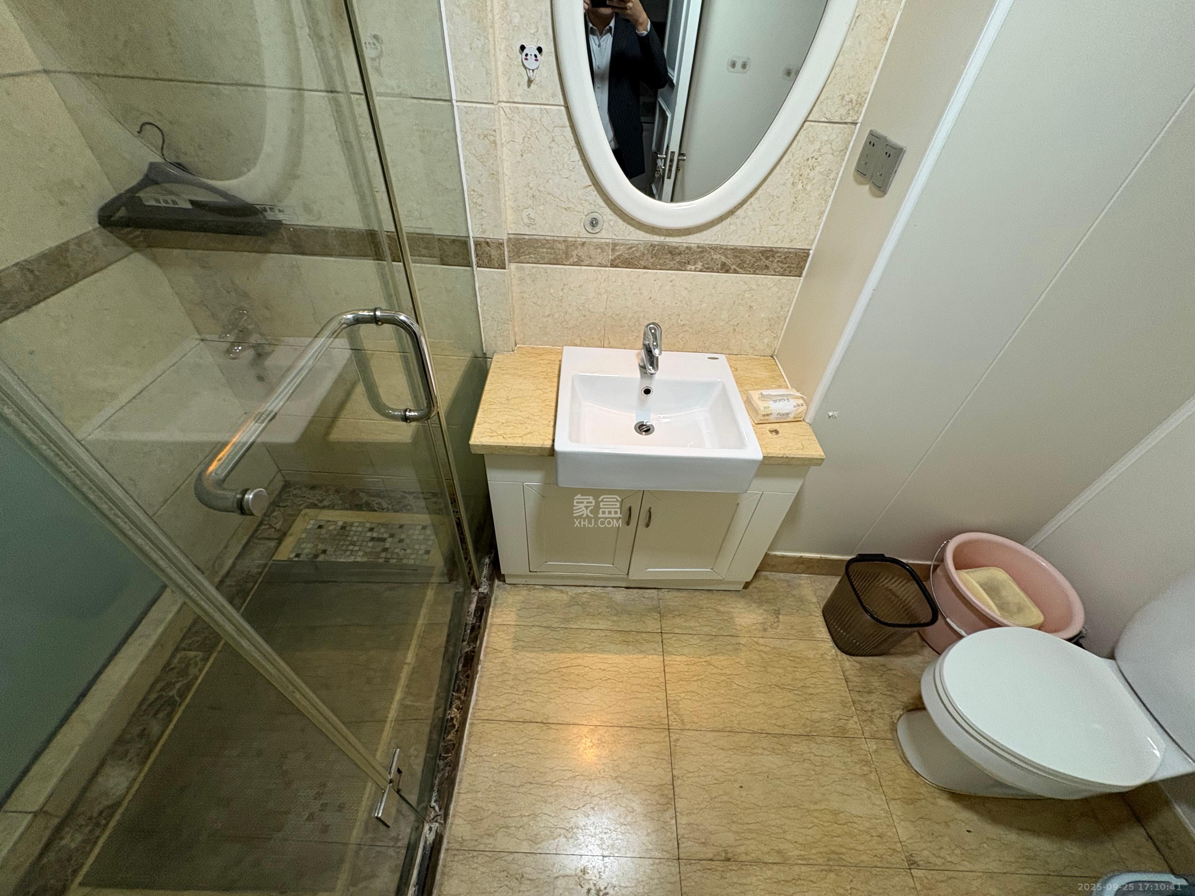 沁园春御院 1室1厅1卫 1500.0元/月 沁园春御院 1室1厅1卫 1500.0元/月室内图