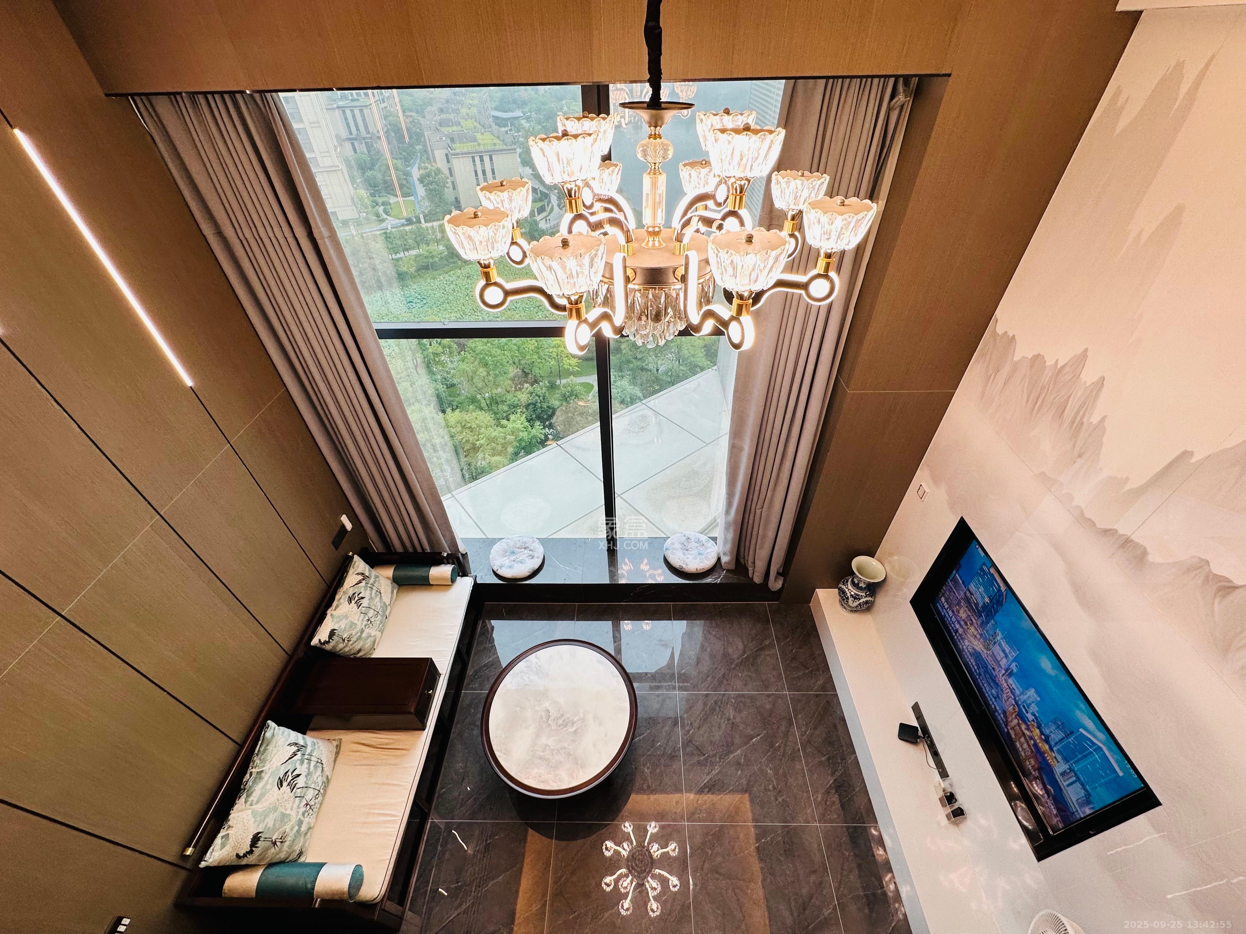 梅溪半岛  1室1厅2卫    3500.0元/月室内图