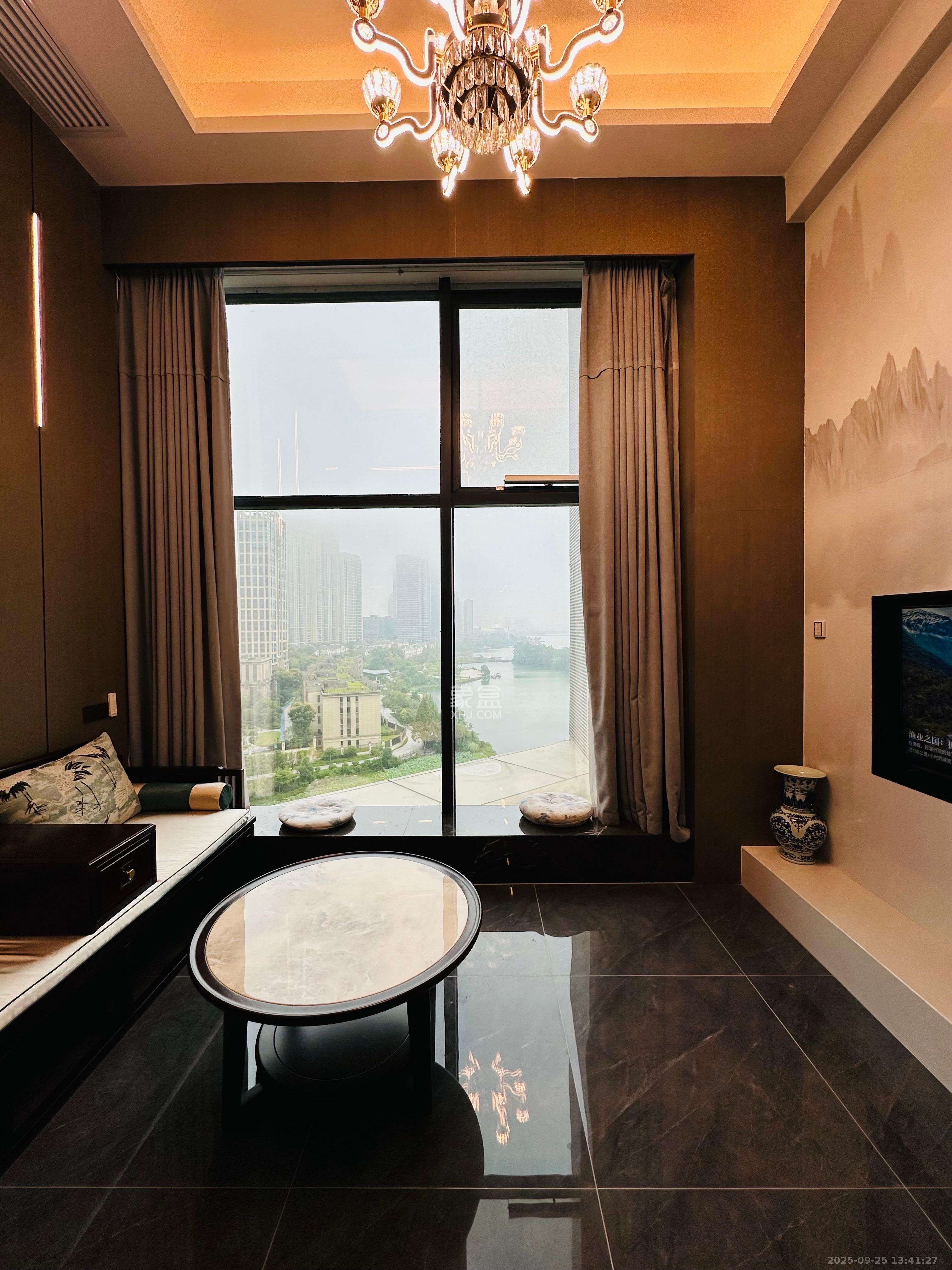 梅溪半岛  1室1厅2卫    3500.0元/月室内图