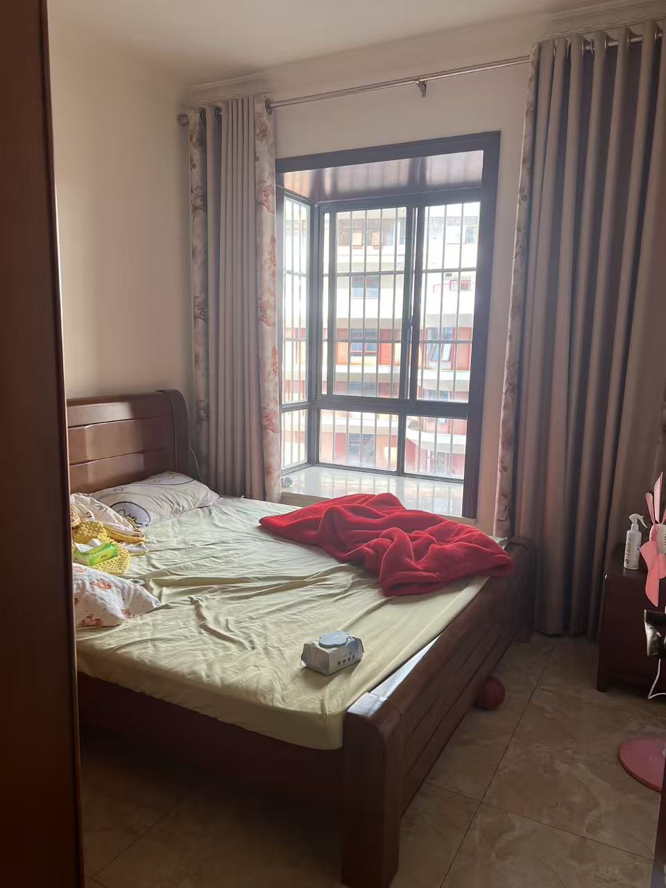 金色美舍 2室2厅1卫 2100.0元/月 金色美舍 2室2厅1卫 2100.0元/月室内图