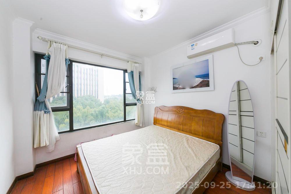 长城水郡  2室2厅1卫    1800.0元/月室内图