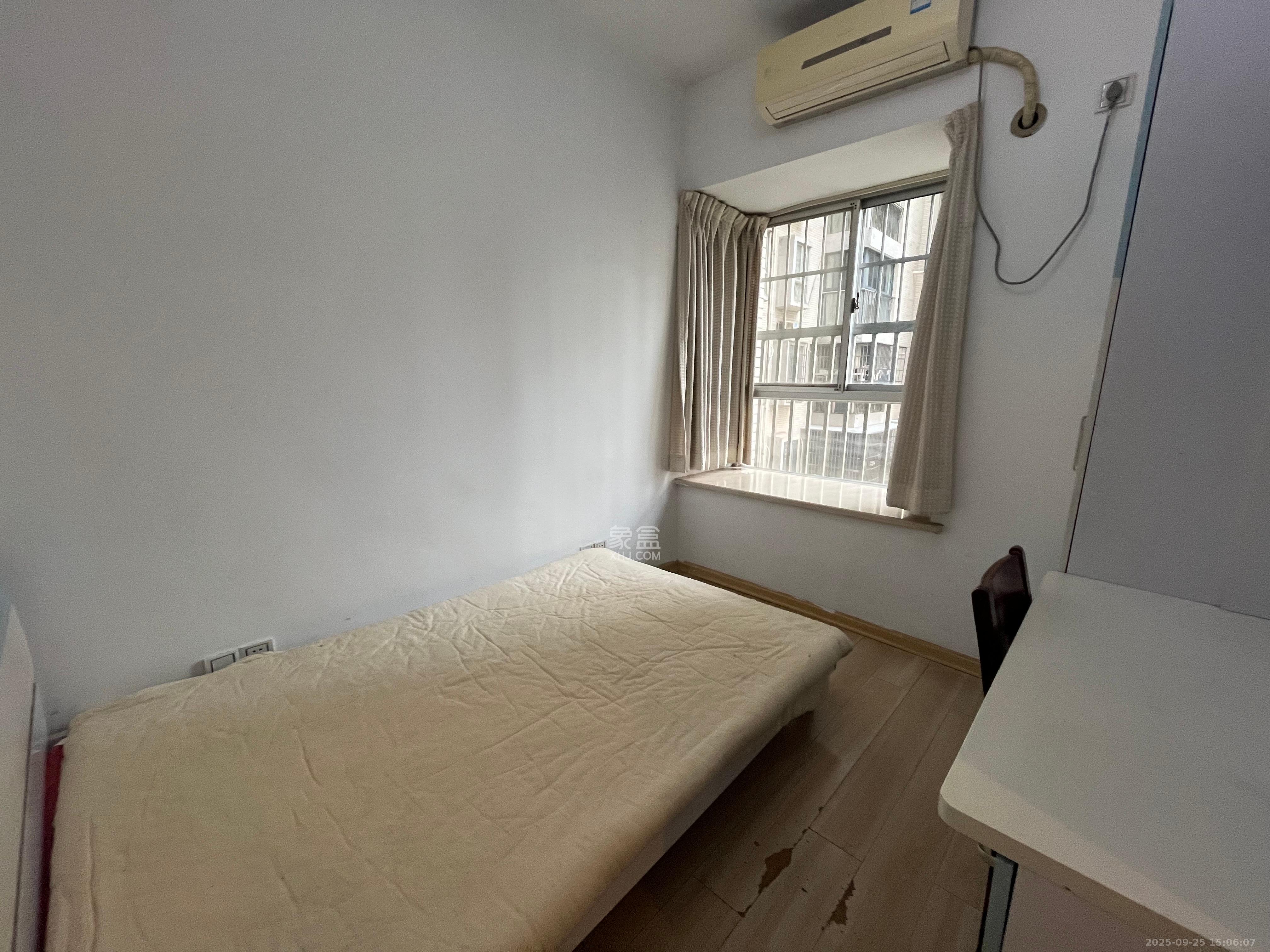 香海西岸  3室2厅1卫    2800.0元/月室内图