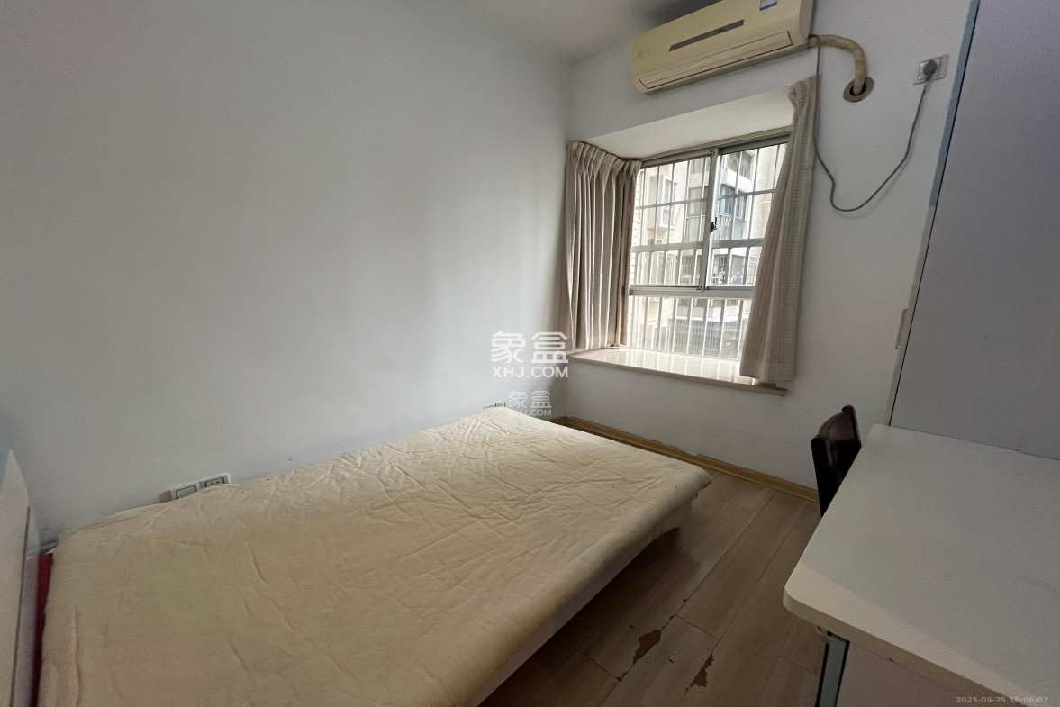 香海西岸 3室2厅1卫 2800.0元/月 香海西岸 3室2厅1卫 2800.0元/月室内图