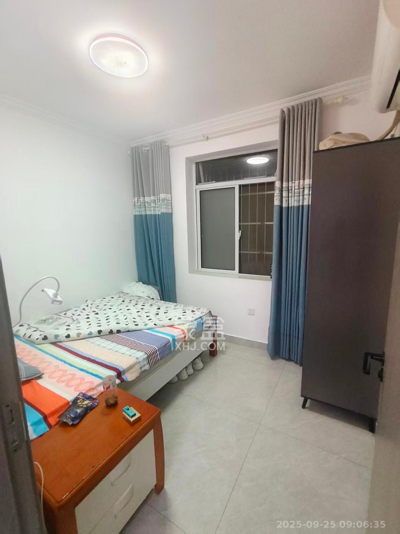 桐荫里社区 3室2厅1卫 2400.0元/月 桐荫里社区 3室2厅1卫 2400.0元/月室内图