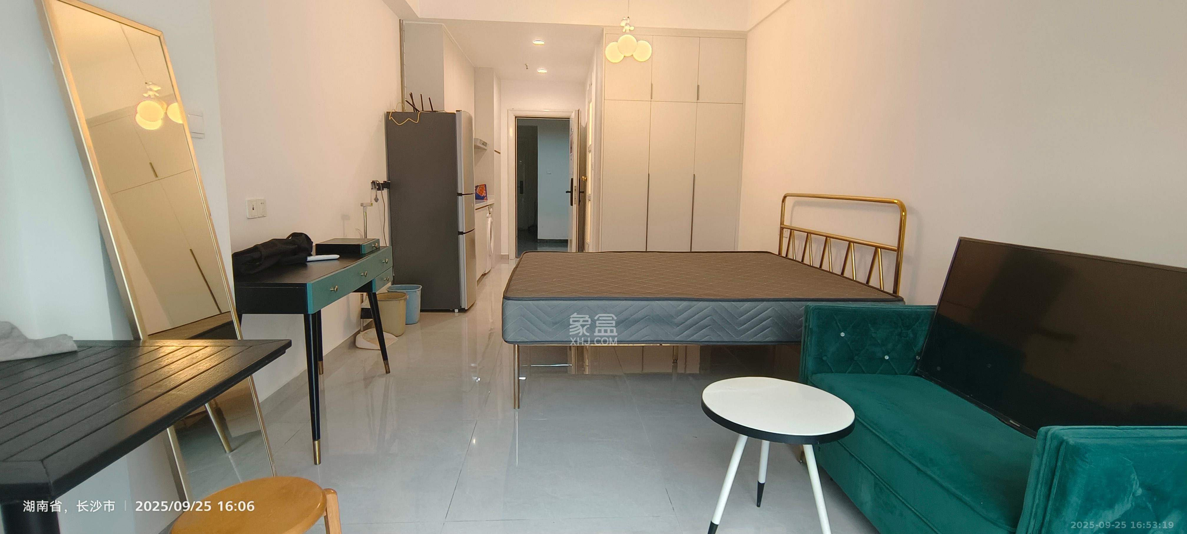 碧桂园威尼斯城 1室1厅1卫 1400.0元/月 碧桂园威尼斯城 1室1厅1卫 1400.0元/月室内图