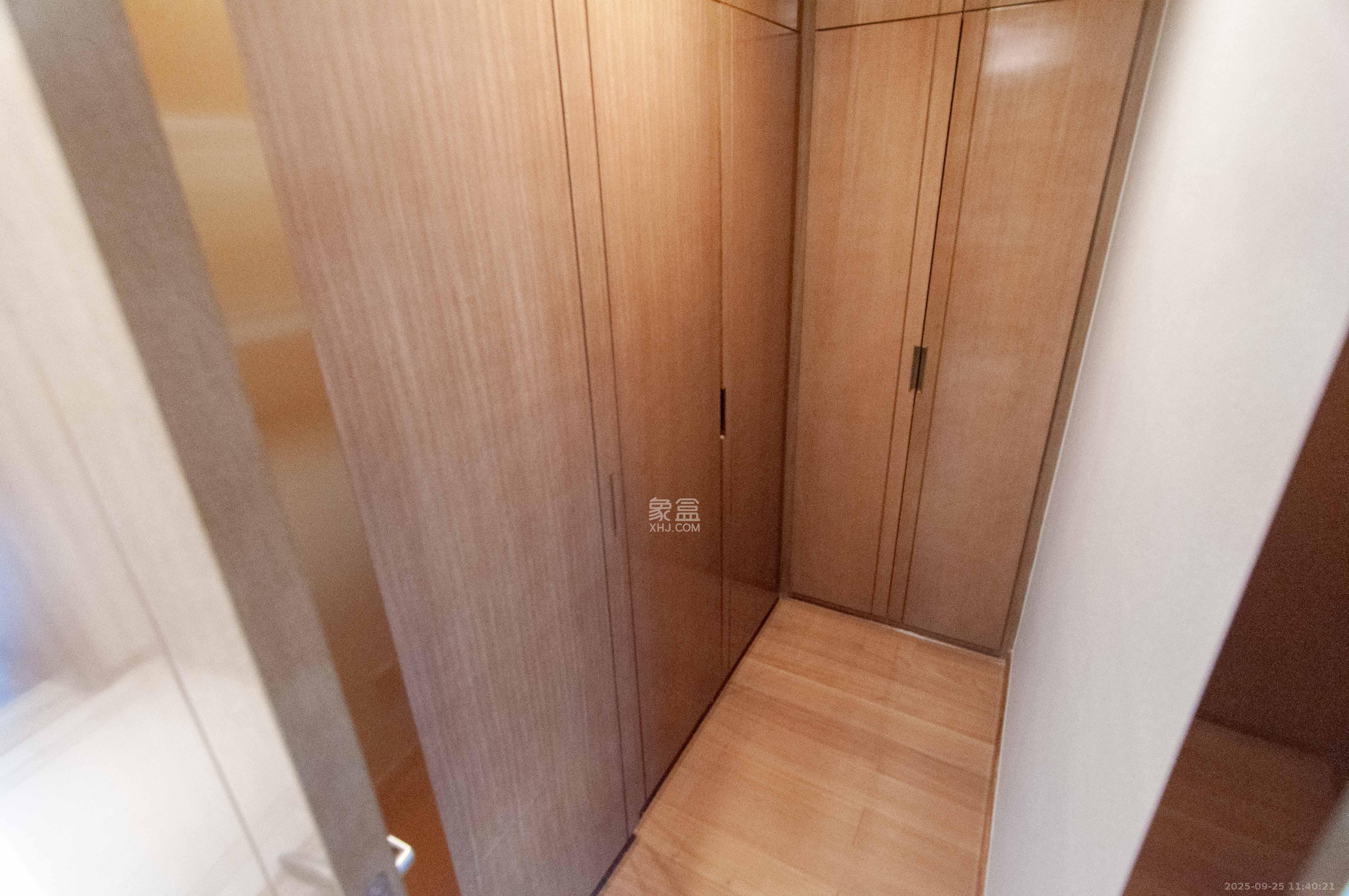 梅溪湖金茂湾  4室2厅2卫    255.0万其他