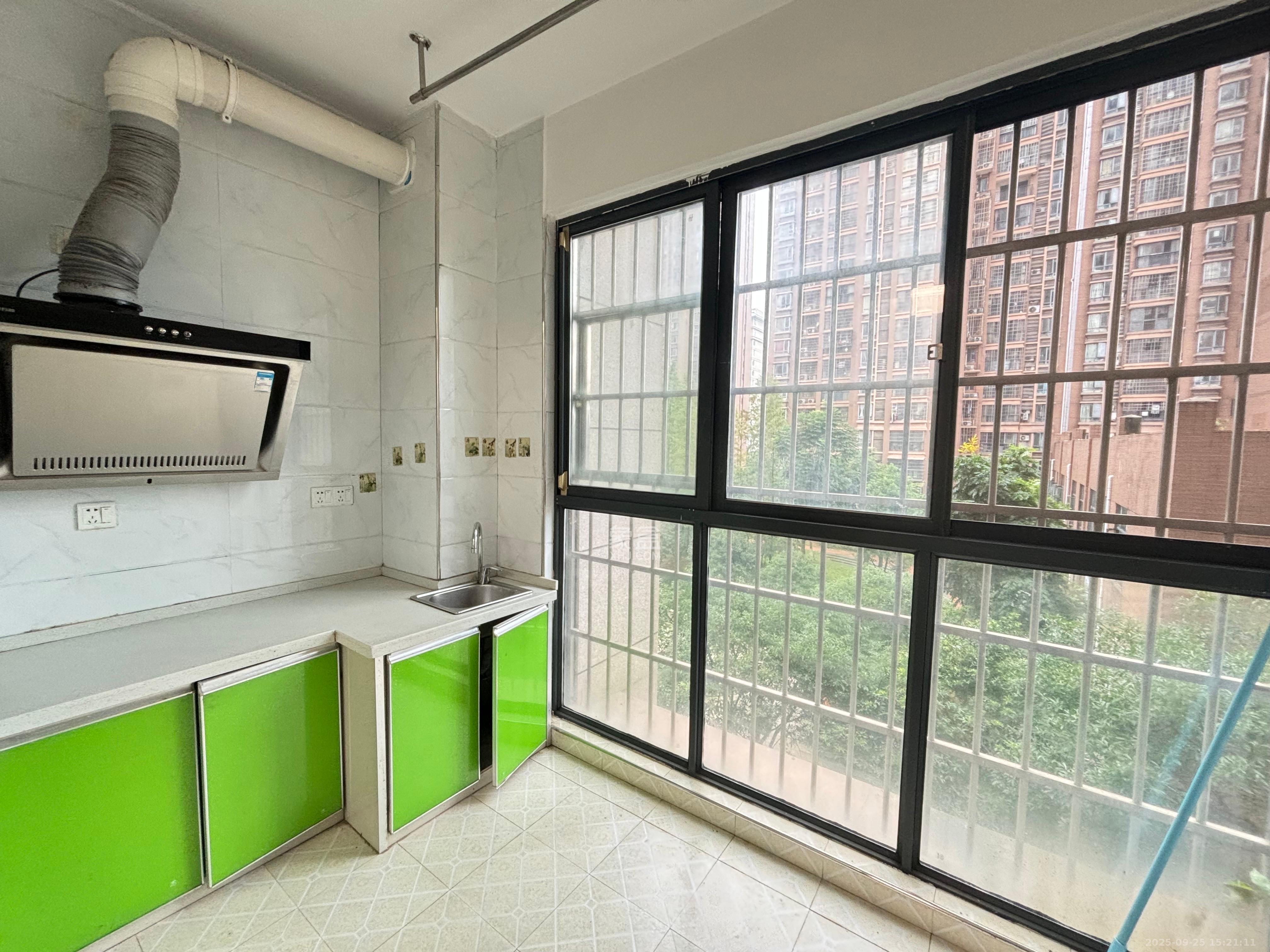 中欣楚天雅郡  1室1厅1卫    1100.0元/月室内图