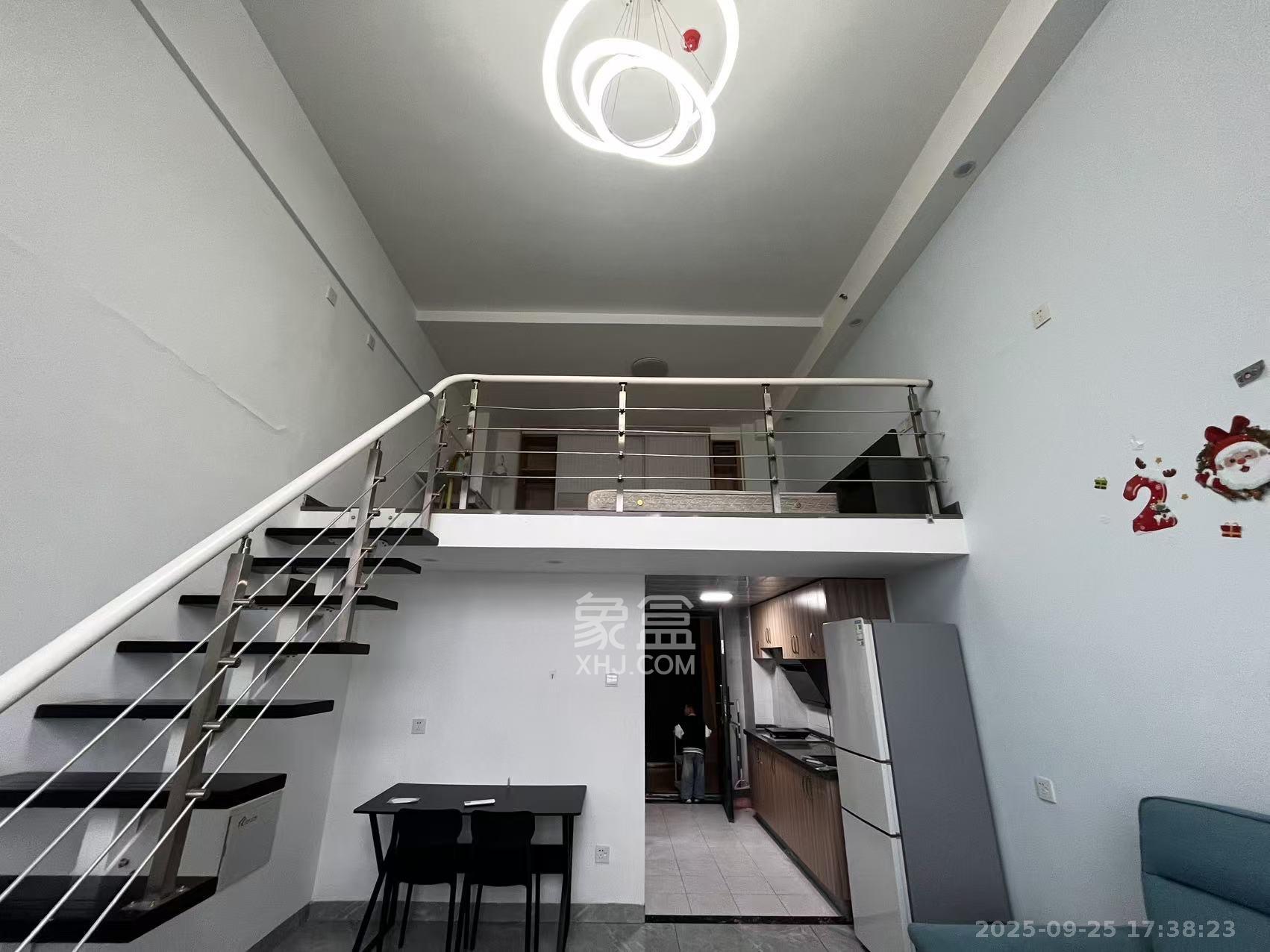 芙蓉万国城MOMA(卓越汇富苑) 1室1厅1卫 1800.0元/月 芙蓉万国城MOMA(卓越汇富苑) 1室1厅1卫 1800.0元/月室内图