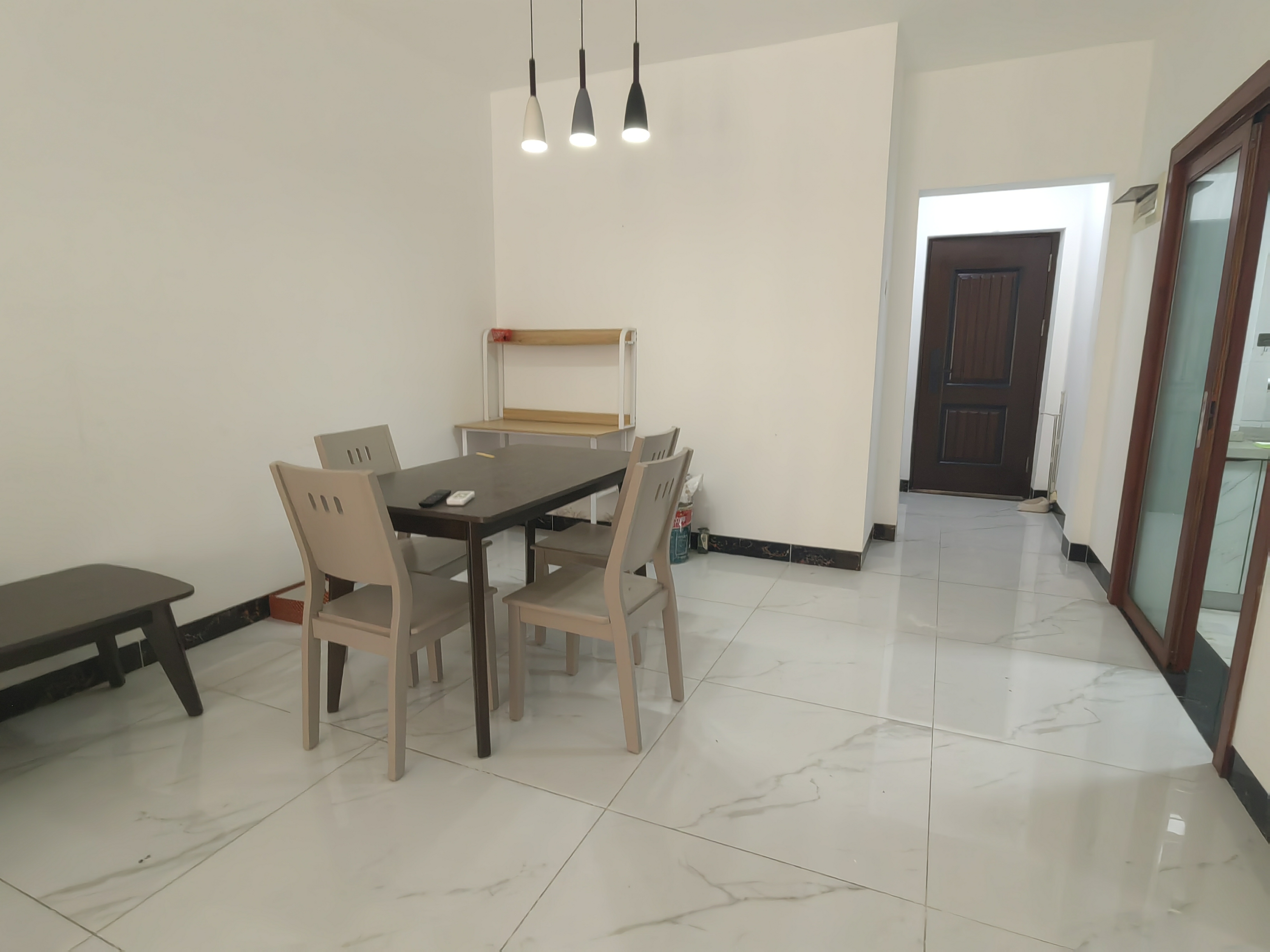 罗曼帝克  3室1厅2卫    2300.0元/月室内图