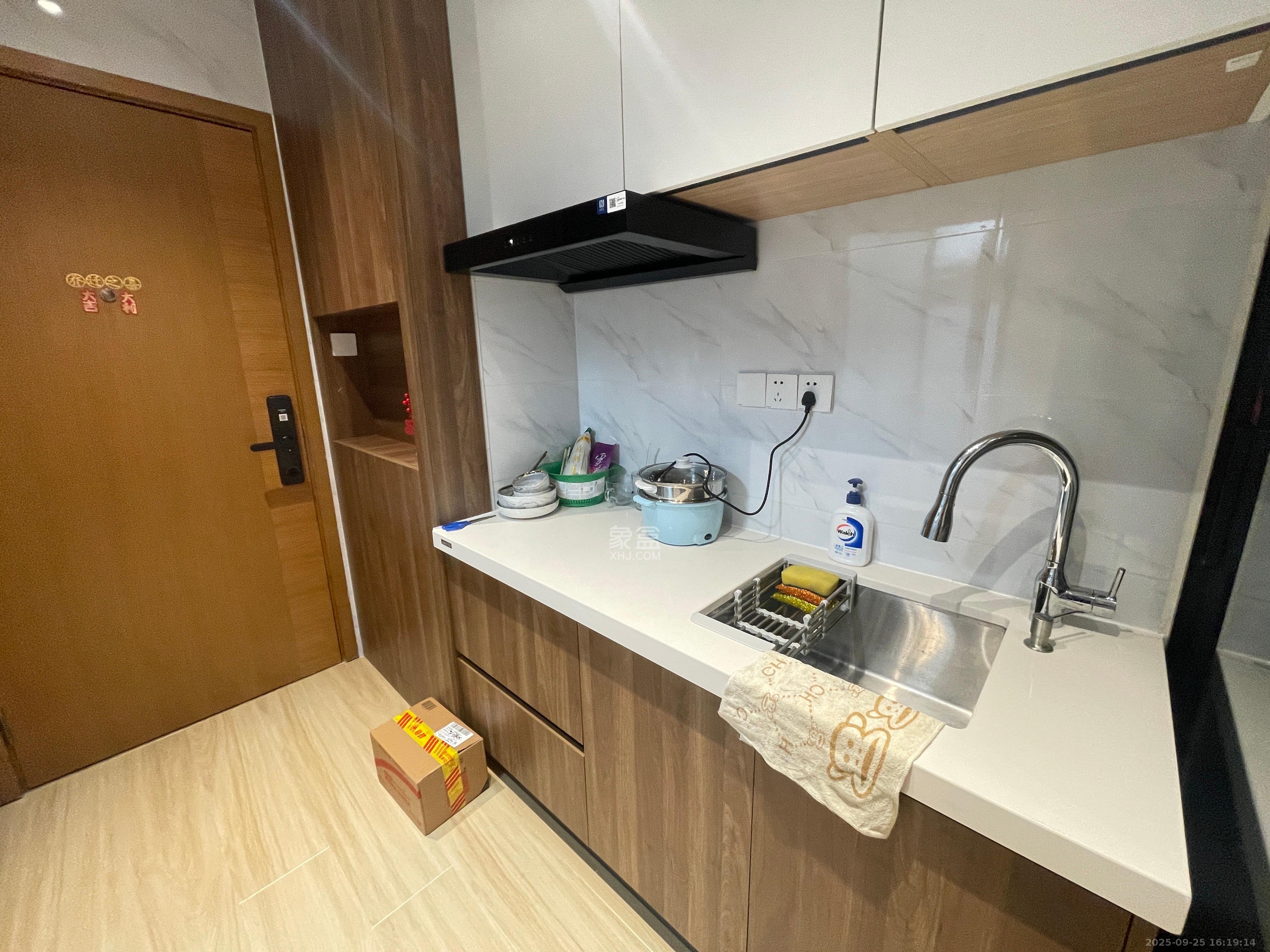 明昇壹城(明昇时代广场)三期 1室1厅1卫 1700.0元/月 明昇壹城(明昇时代广场)三期 1室1厅1卫 1700.0元/月室内图