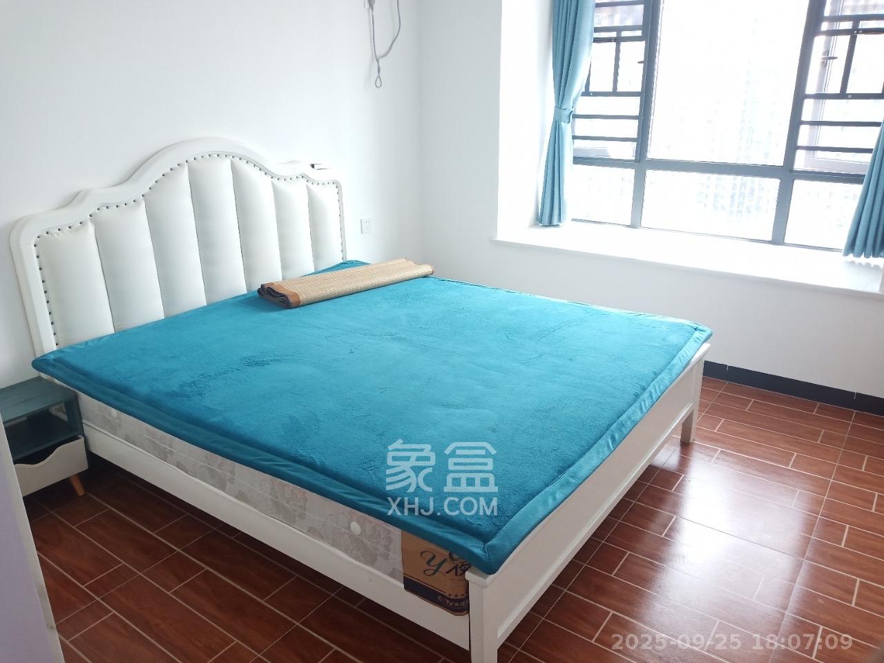 振业城三期  4室2厅2卫    3500.0元/月室内图