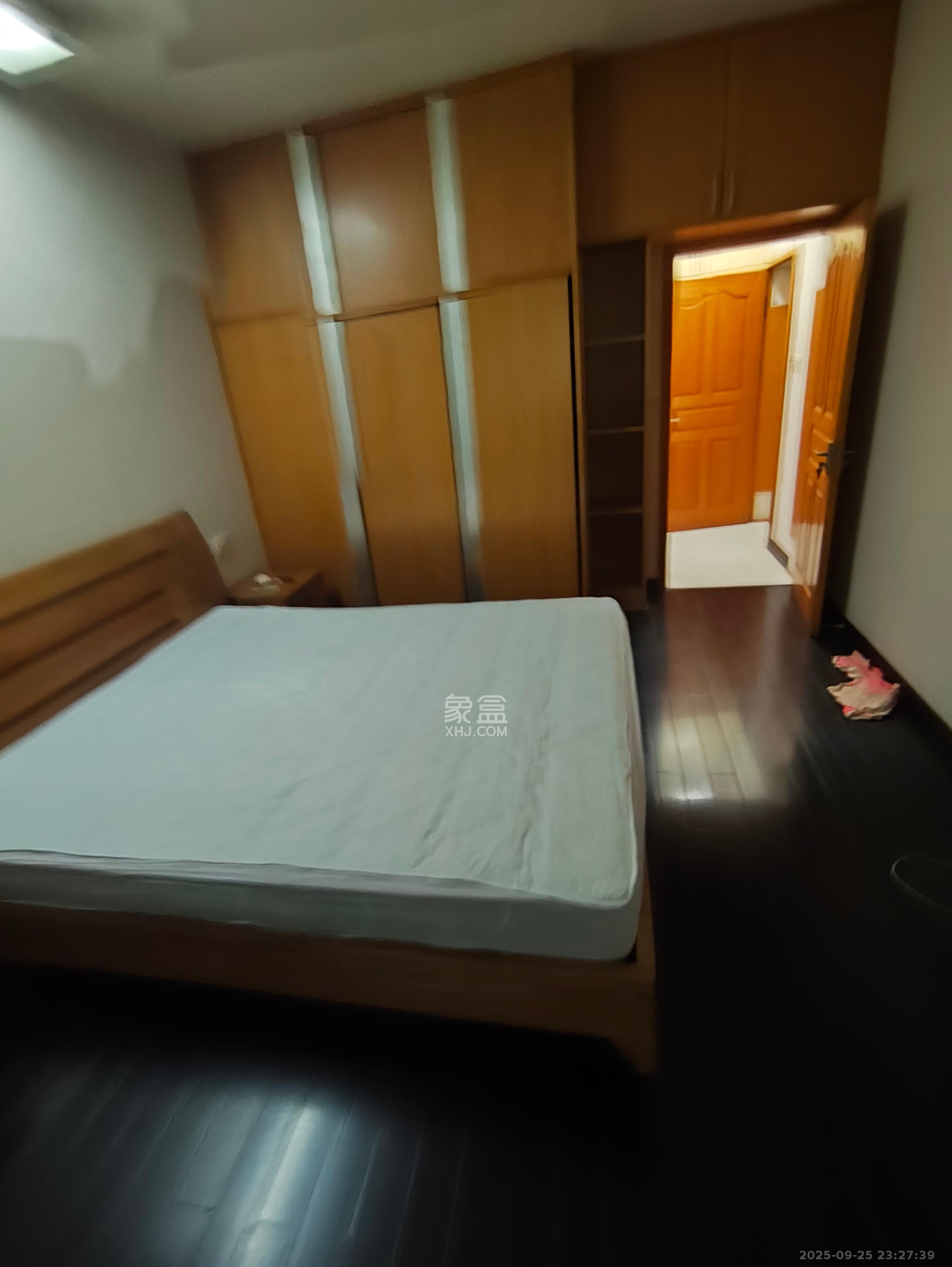 天心华庭 1室1厅1卫 2800.0元/月 天心华庭 1室1厅1卫 2800.0元/月室内图