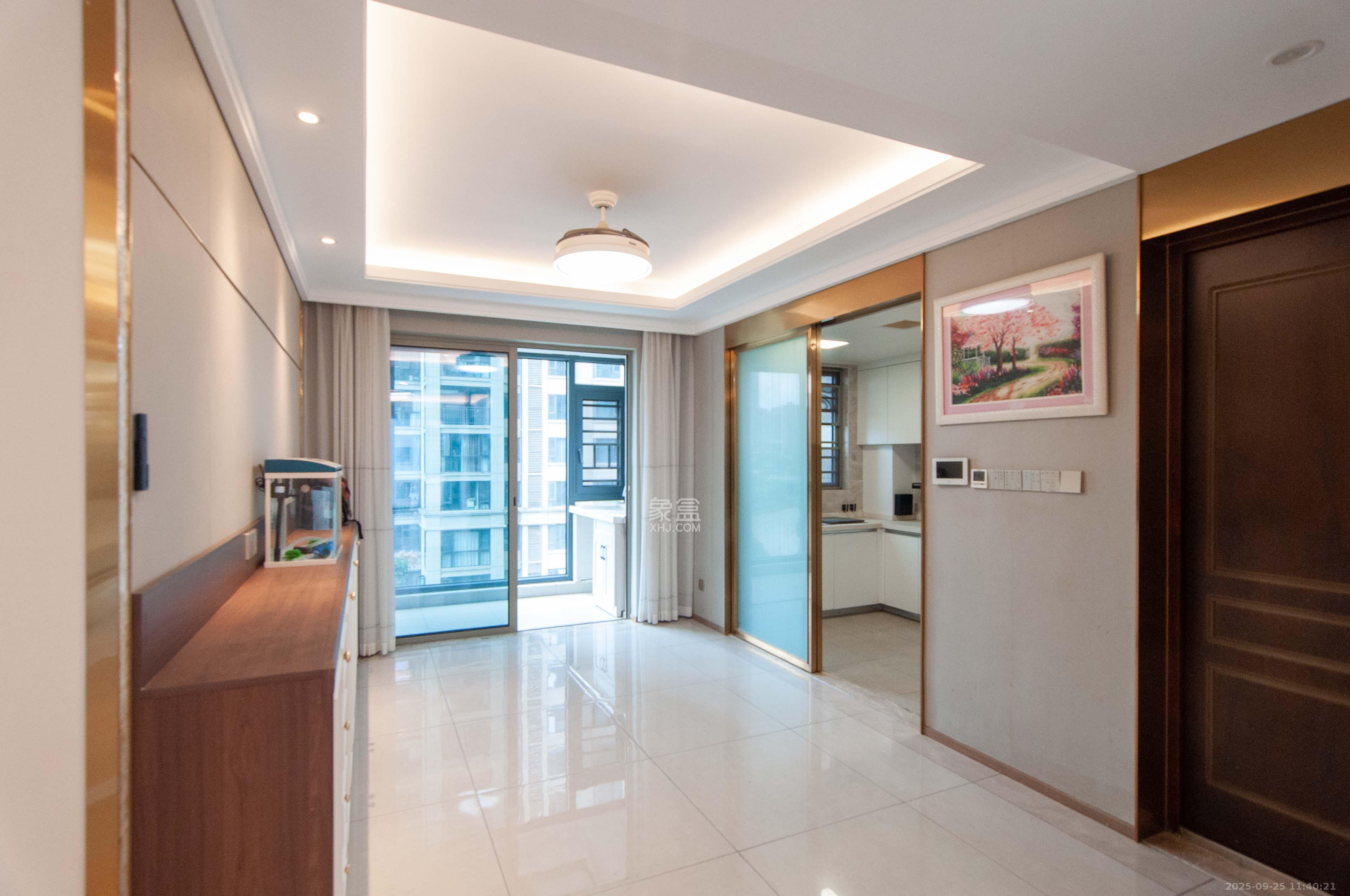 梅溪湖金茂湾 4室2厅2卫 255.0万 梅溪湖金茂湾 4室2厅2卫 255.0万其他