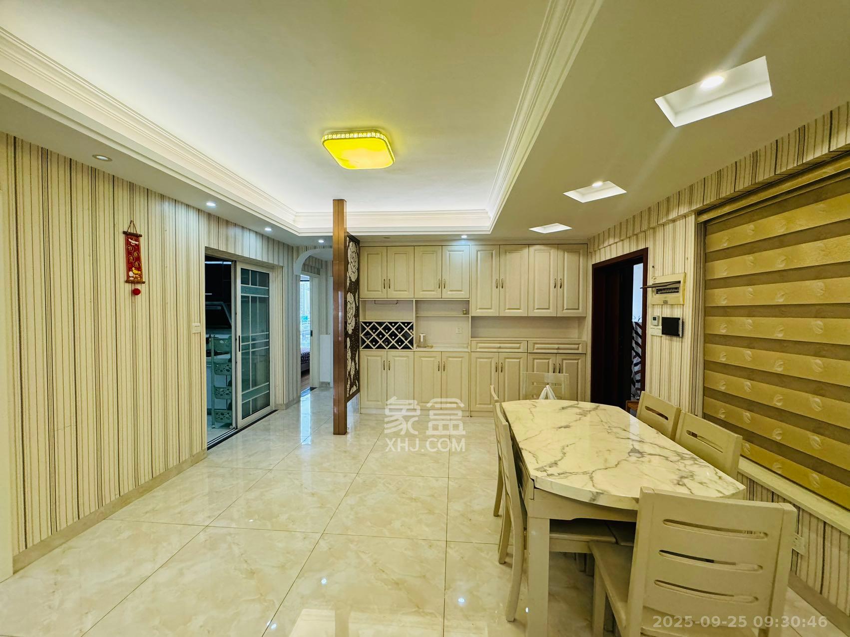 兴旺正佳广场(金石雅苑)  3室2厅2卫    3000.0元/月 兴旺正佳广场(金石雅苑)  3室2厅2卫    3000.0元/月室内图