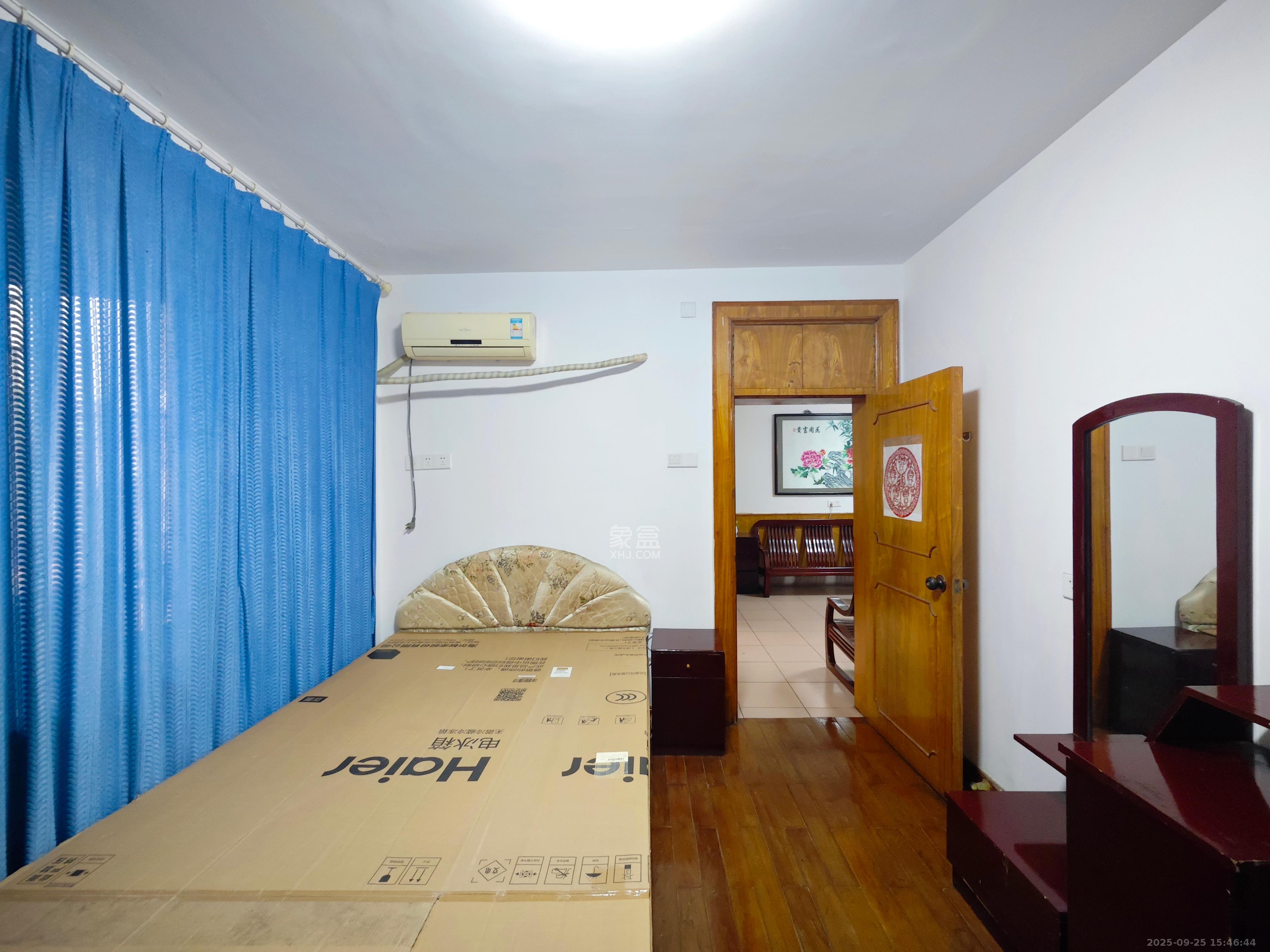 便河边社区  2室2厅1卫    2000.0元/月室内图