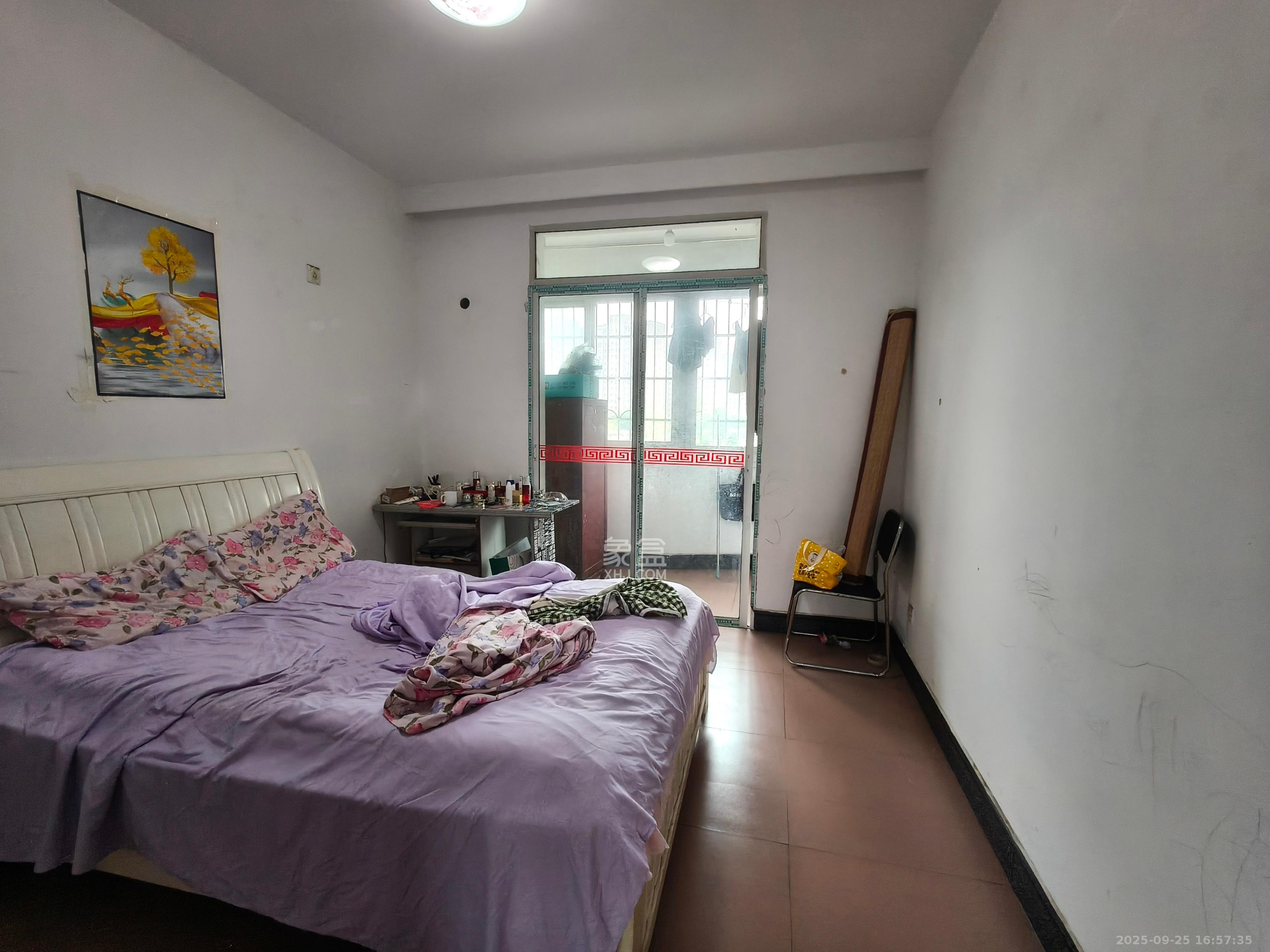 高桥社区高福星小区 3室1厅1卫 1800.0元/月 高桥社区高福星小区 3室1厅1卫 1800.0元/月室内图