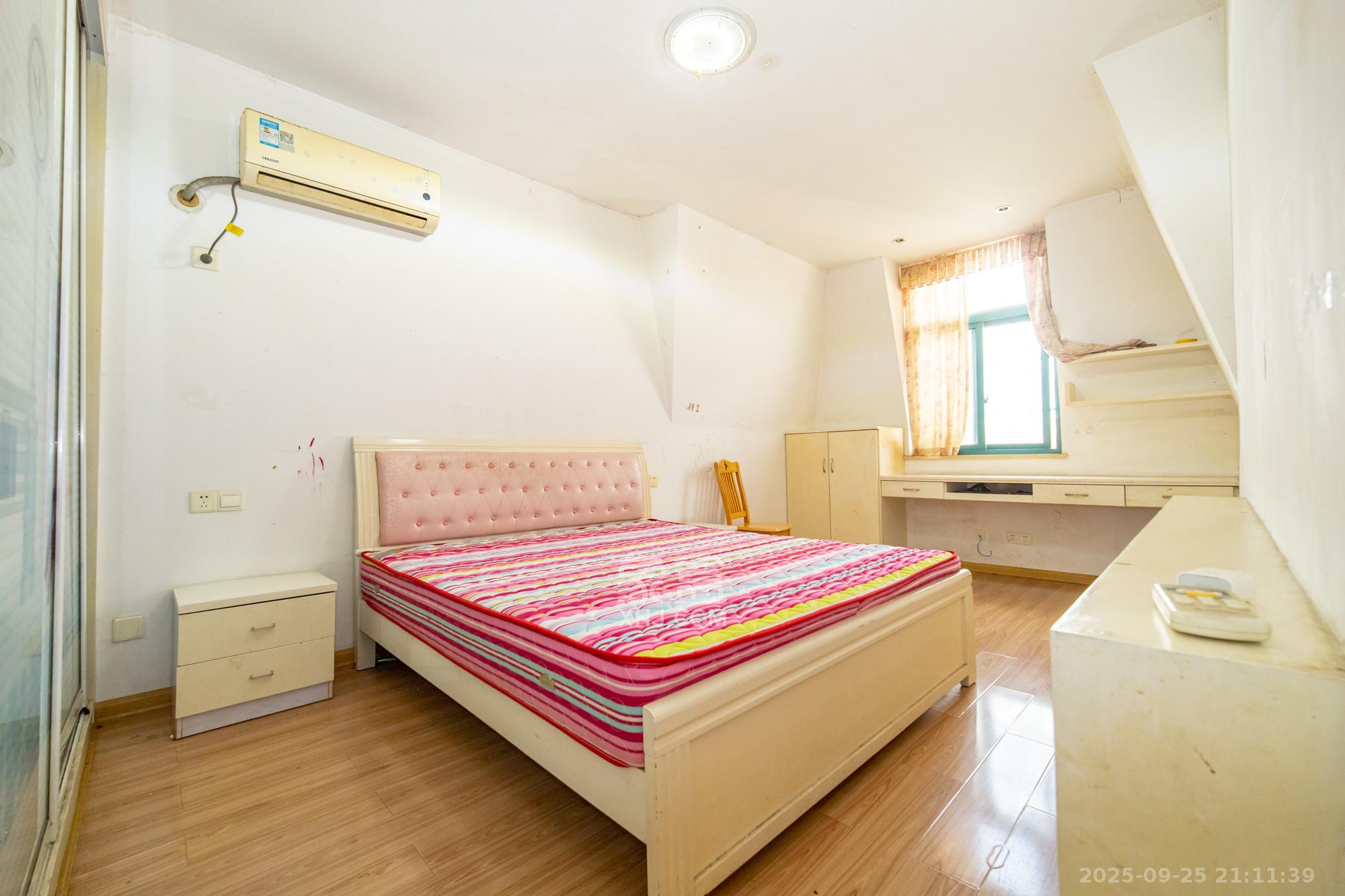 蝴蝶谷  2室1厅1卫    40.0万卧室