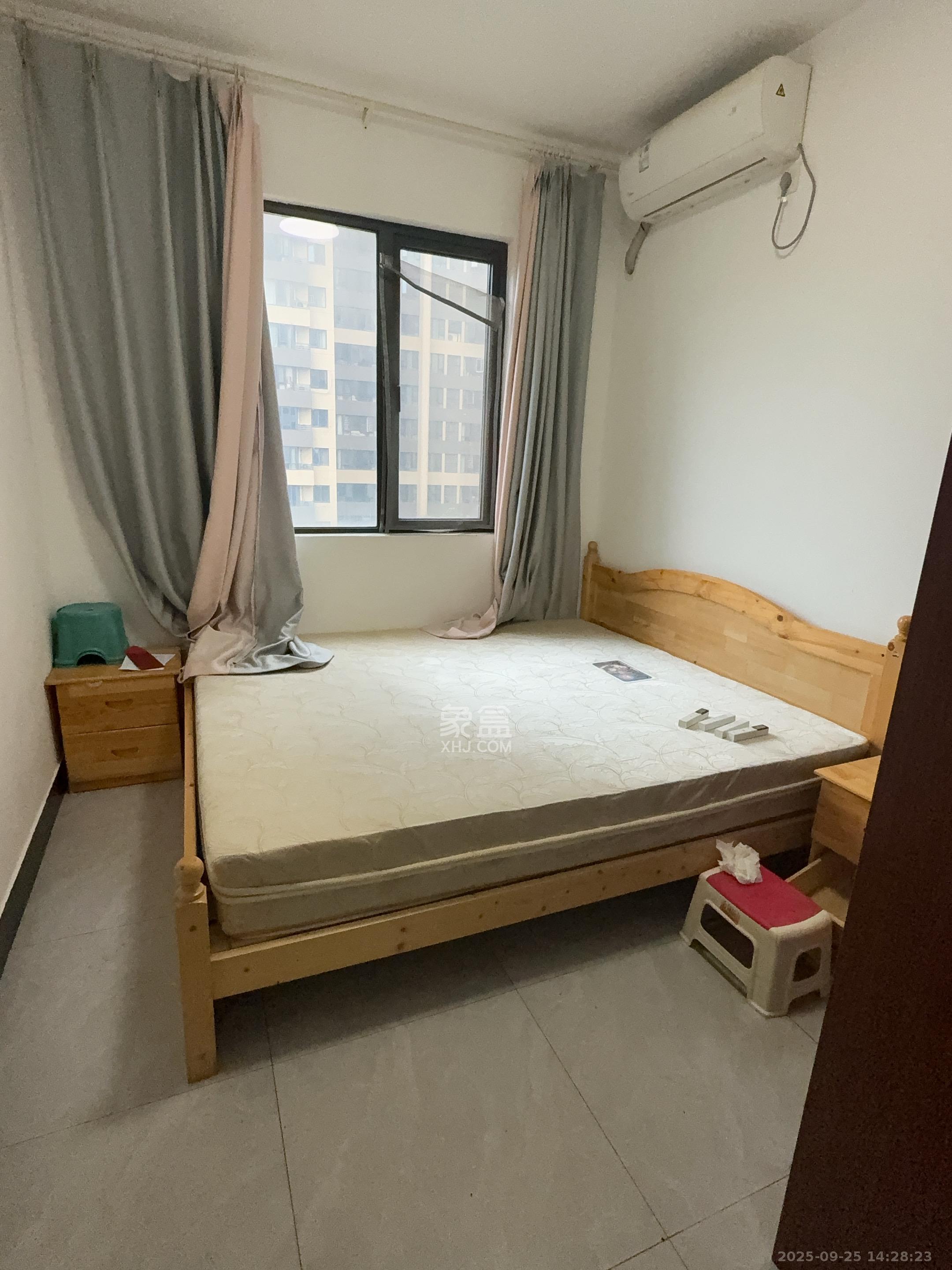 长房云时代 4室2厅1卫 3000.0元/月 长房云时代 4室2厅1卫 3000.0元/月室内图