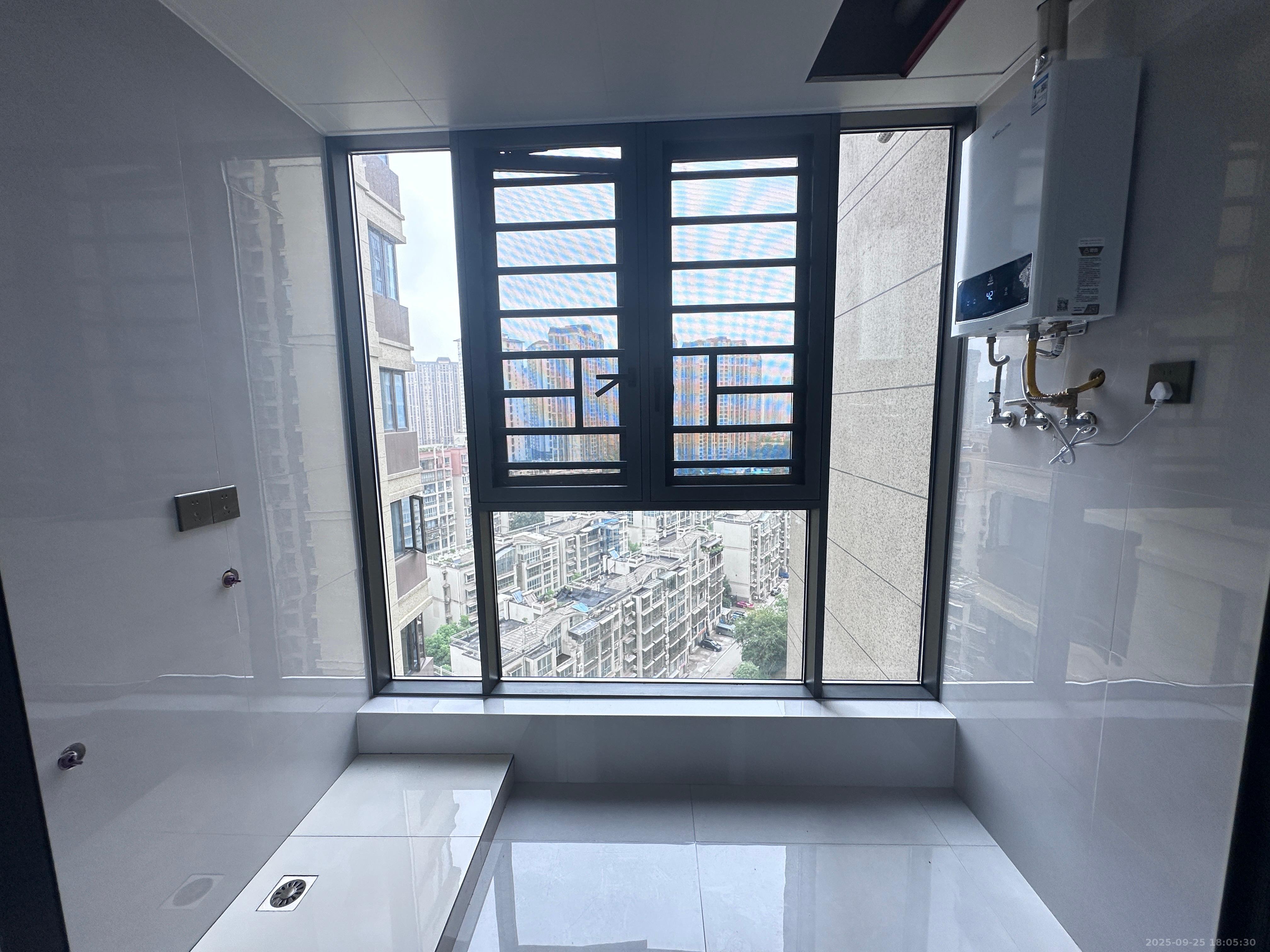 融创融公馆(融创臻苑) 1室0厅0卫 2500.0元/月 融创融公馆(融创臻苑) 1室0厅0卫 2500.0元/月室内图