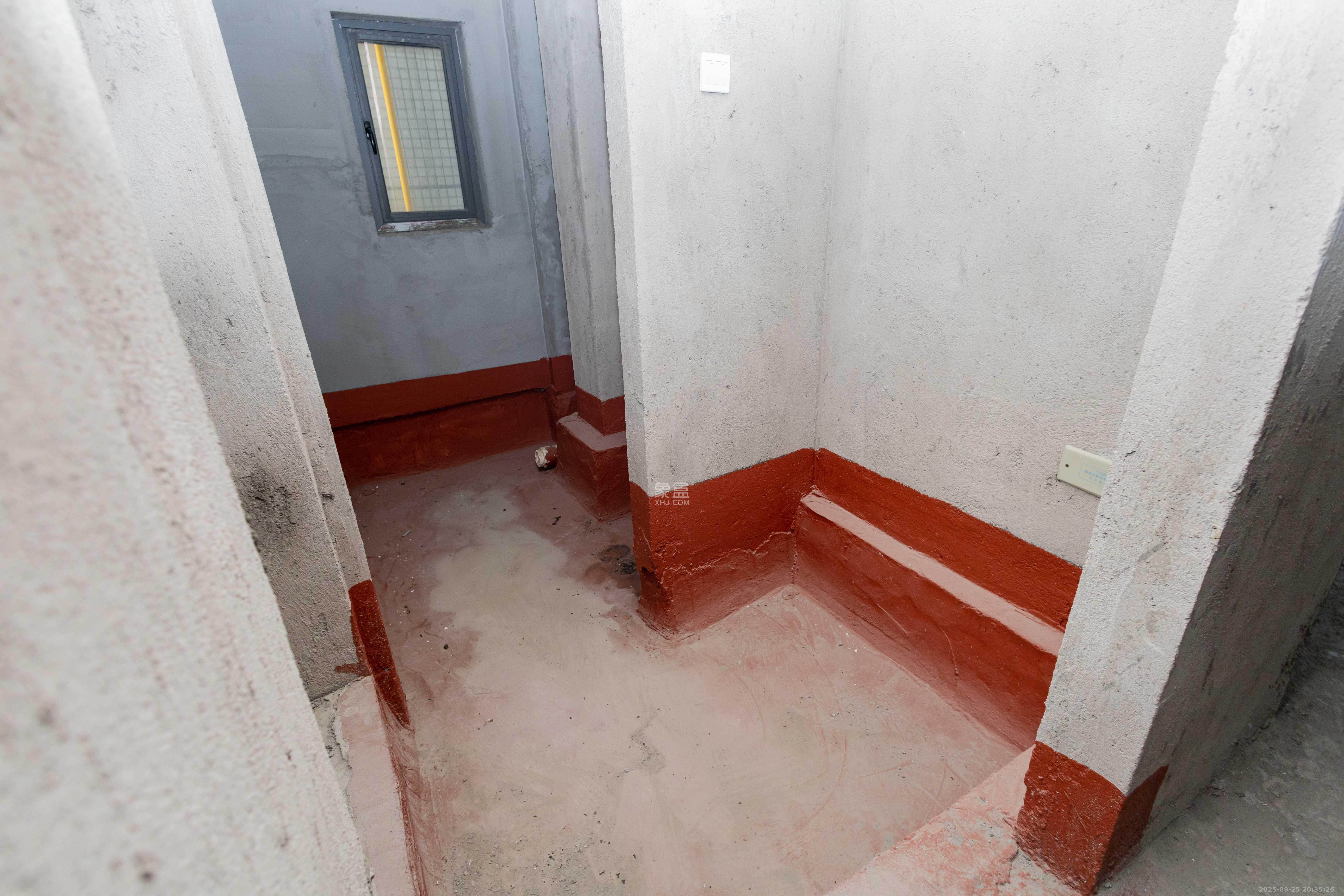 敏捷珑玥府  4室2厅2卫    142.0万卫生间