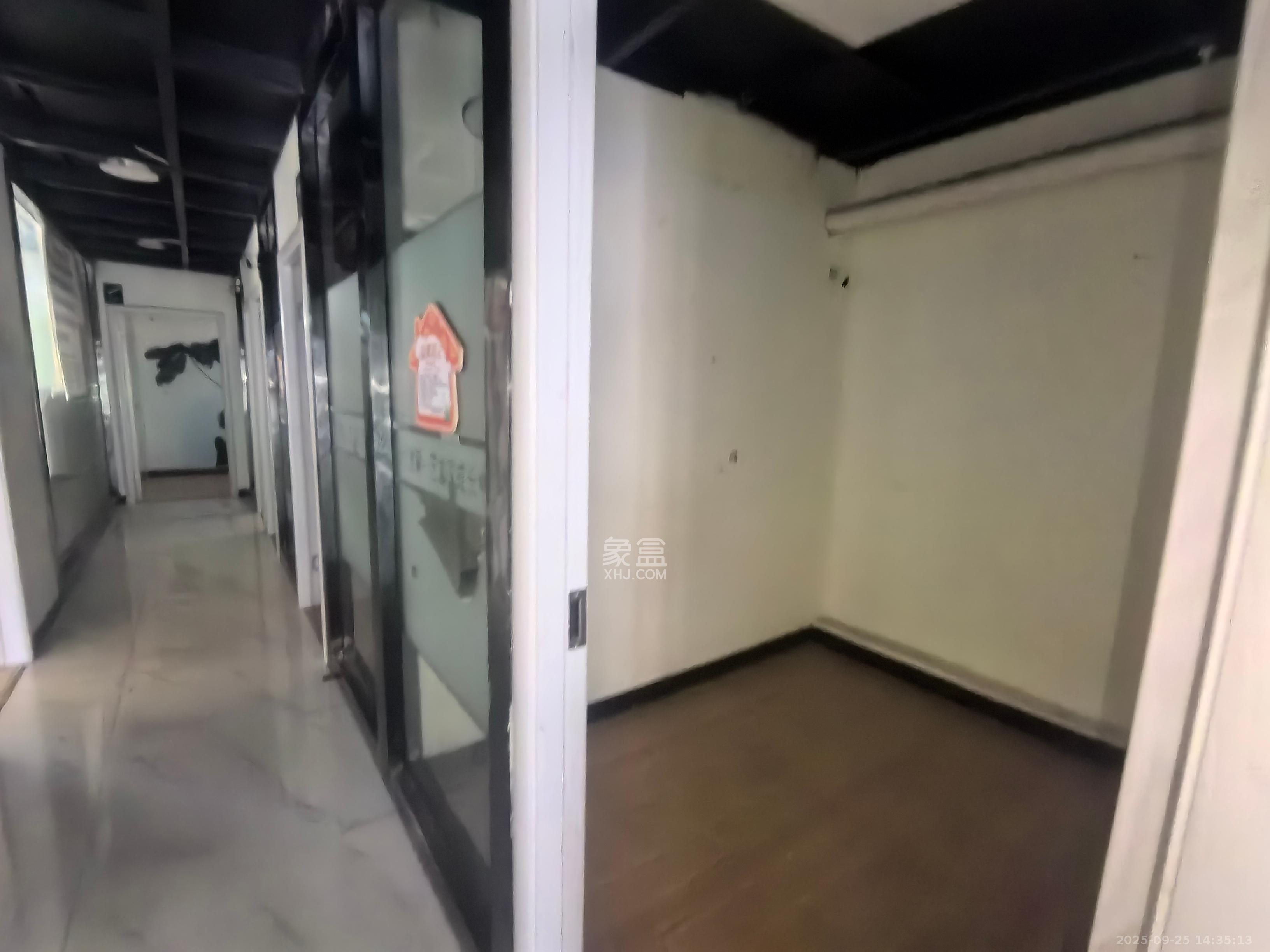 万科金域华府三四期   246.0㎡      10000.0元/月室内图