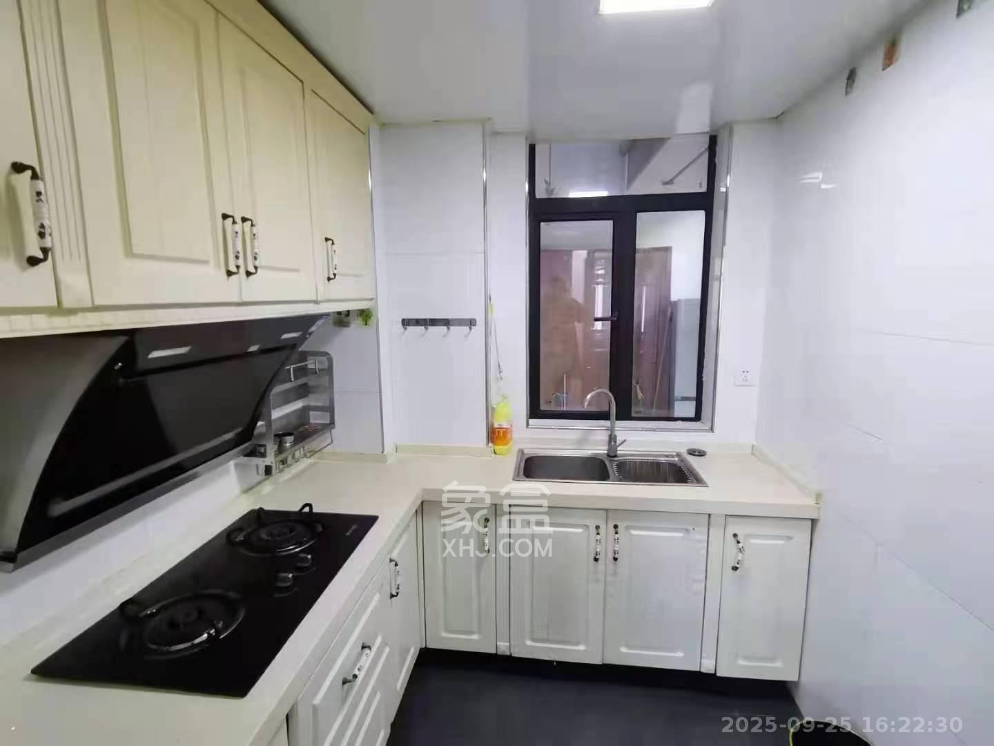 湘域城邦(湘域国际中心) 2室2厅1卫 2900.0元/月 湘域城邦(湘域国际中心) 2室2厅1卫 2900.0元/月室内图