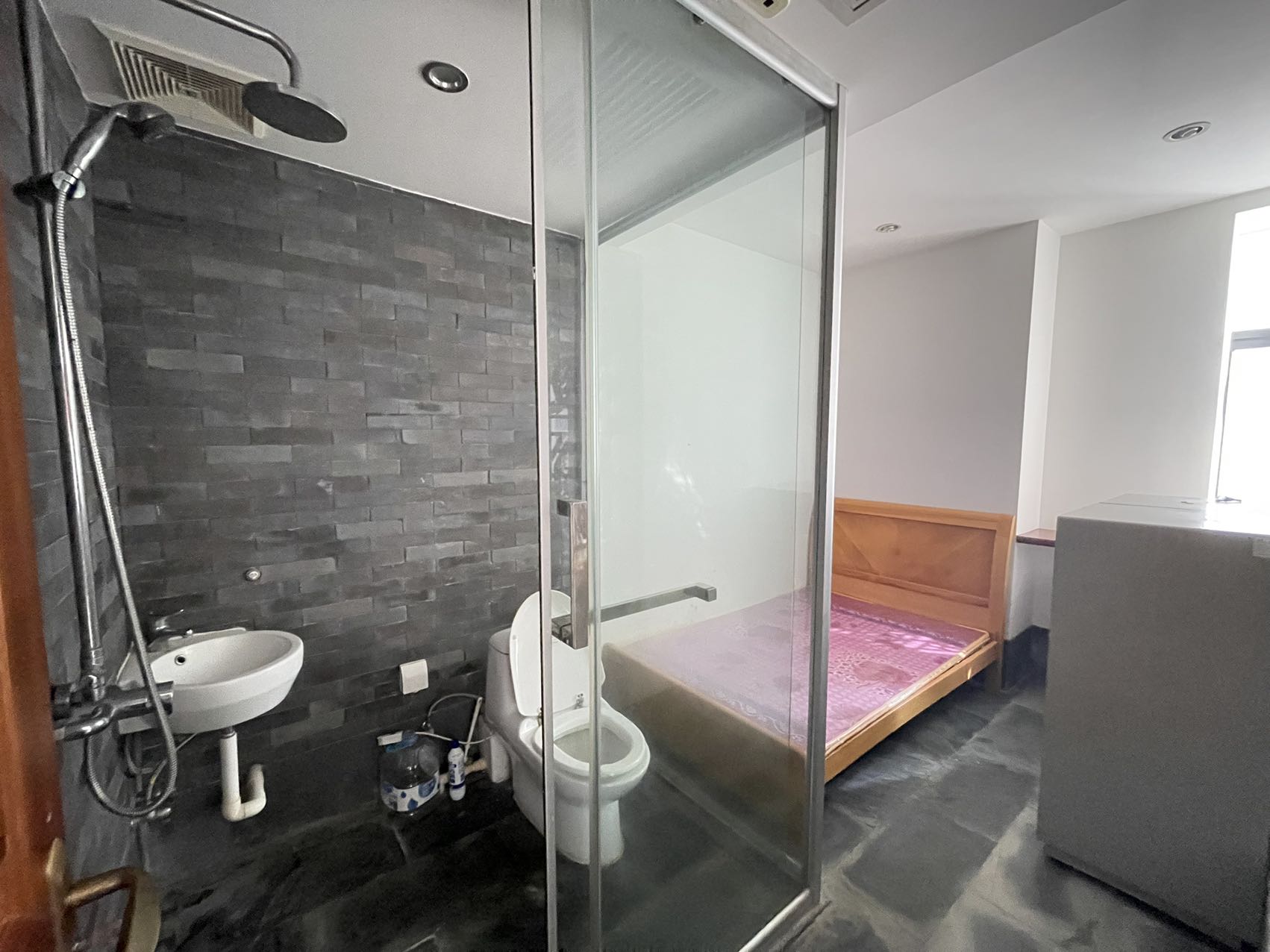 紫荆信息公寓 8室2厅2卫 17000.0元/月 紫荆信息公寓 8室2厅2卫 17000.0元/月室内图