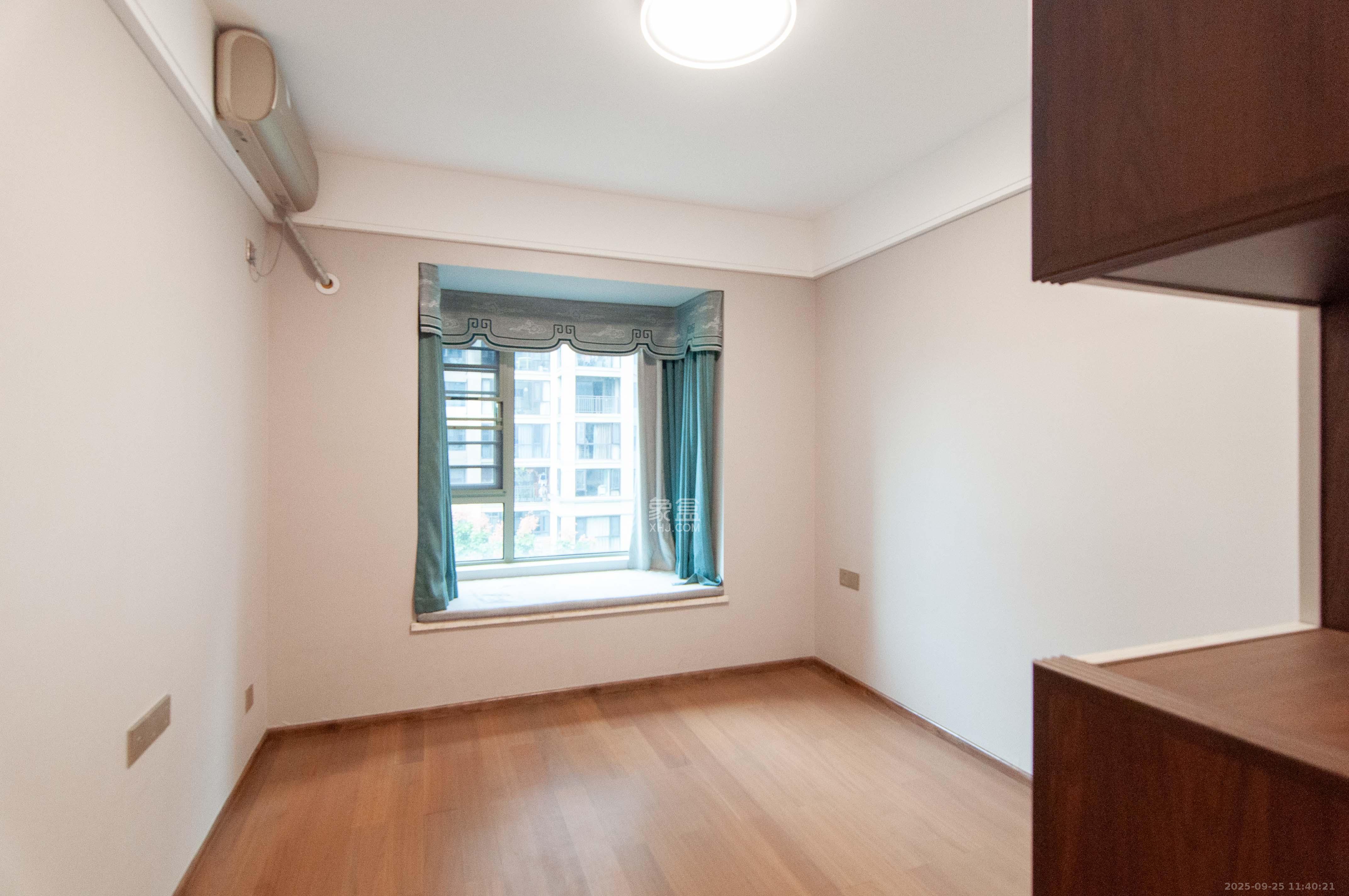 梅溪湖金茂湾 4室2厅2卫 255.0万 梅溪湖金茂湾 4室2厅2卫 255.0万其他