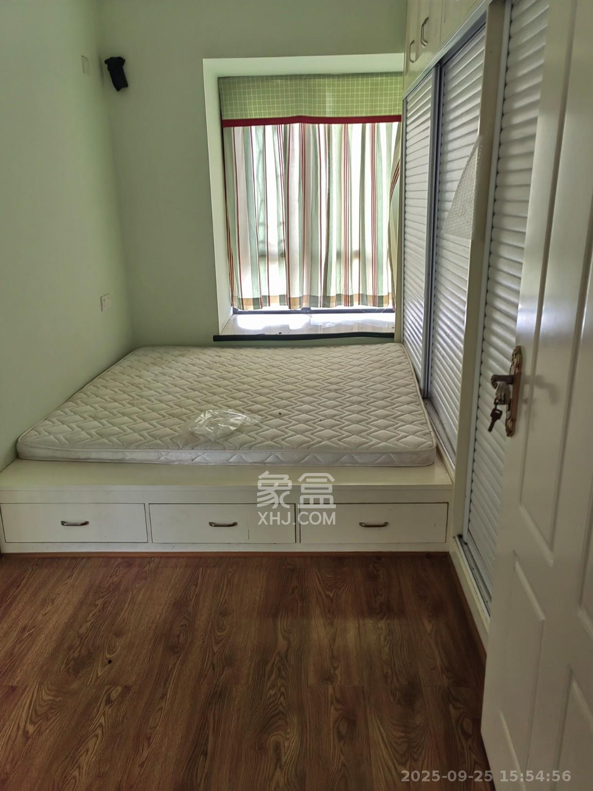 盛地尊域 4室2厅2卫 2000.0元/月 盛地尊域 4室2厅2卫 2000.0元/月室内图