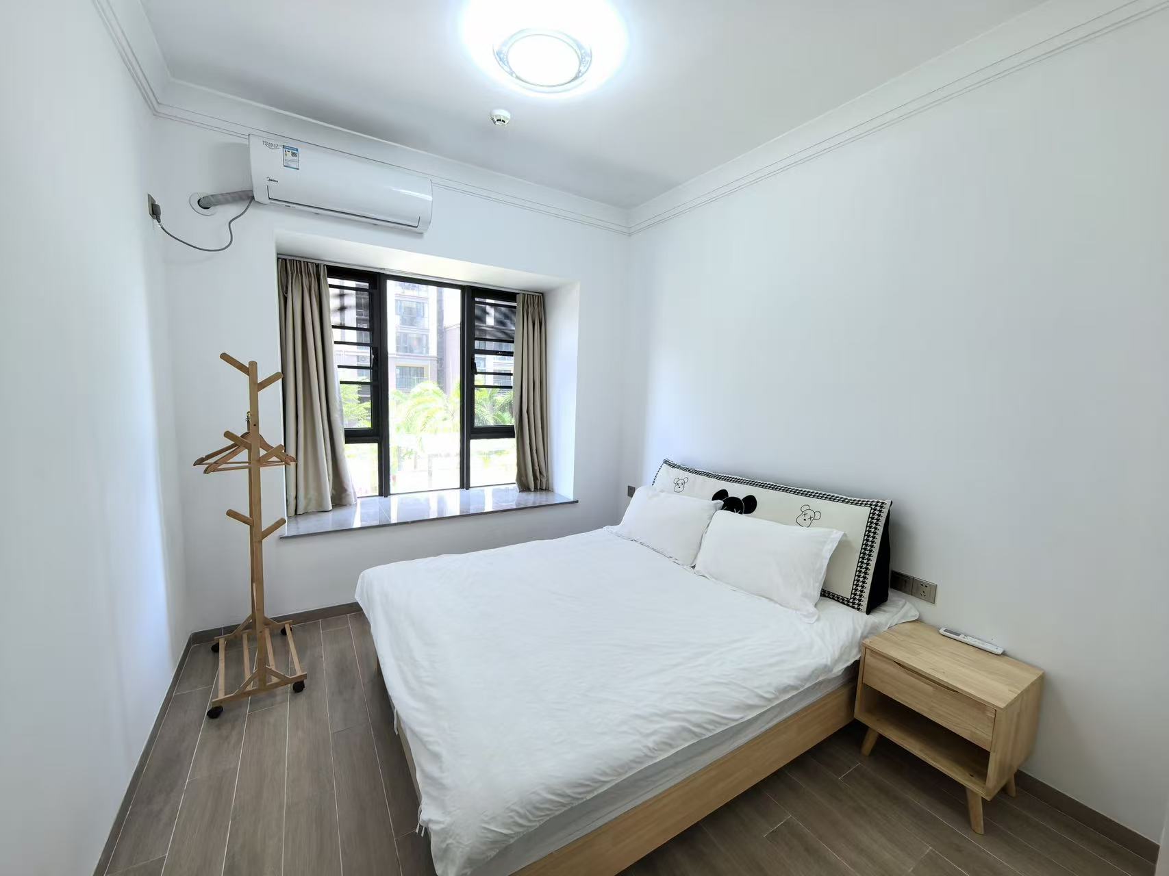 星华海岸城四期 1室0厅0卫 3500.0元/月 星华海岸城四期 1室0厅0卫 3500.0元/月室内图