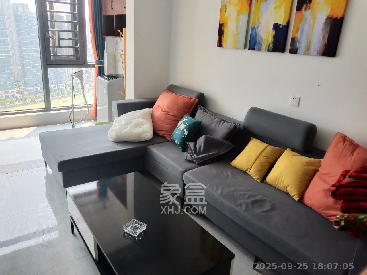 振业城三期 4室2厅2卫 3500.0元/月 振业城三期 4室2厅2卫 3500.0元/月室内图