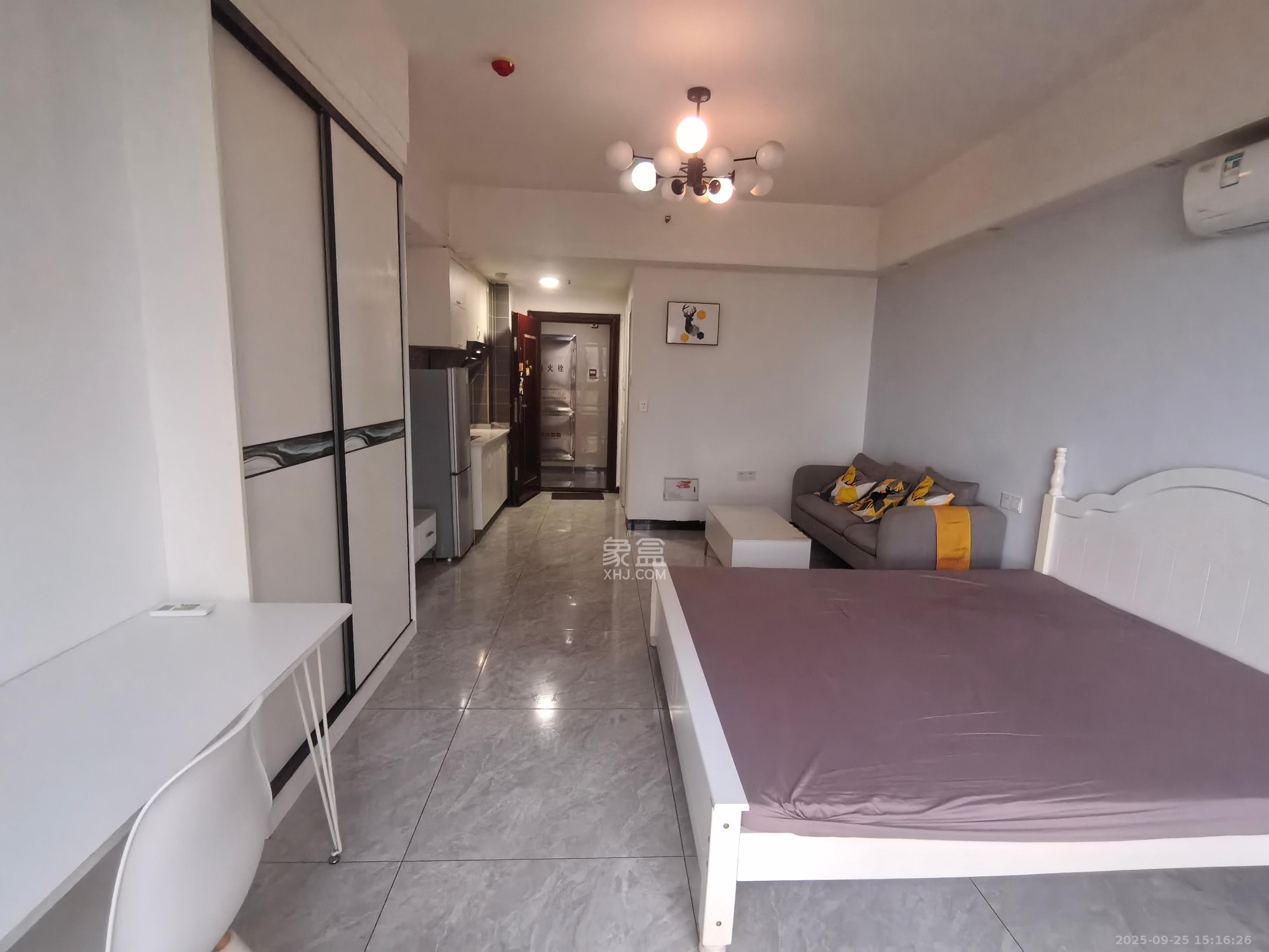 C-park天悦城(紫檀溪苑二期) 1室1厅1卫 1600.0元/月 C-park天悦城(紫檀溪苑二期) 1室1厅1卫 1600.0元/月室内图