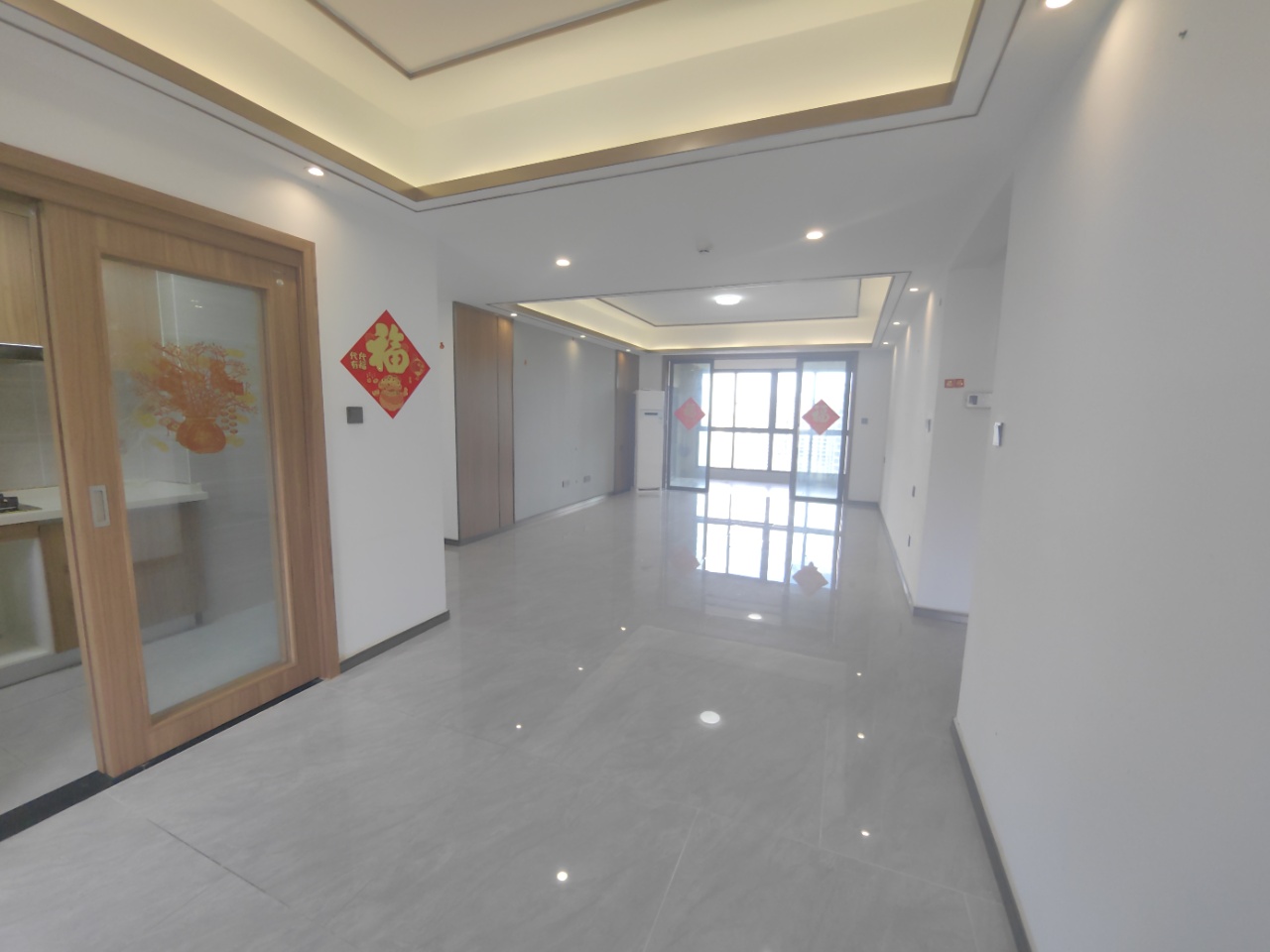 海航豪庭南苑  3室2厅1卫    4500.0元/月室内图