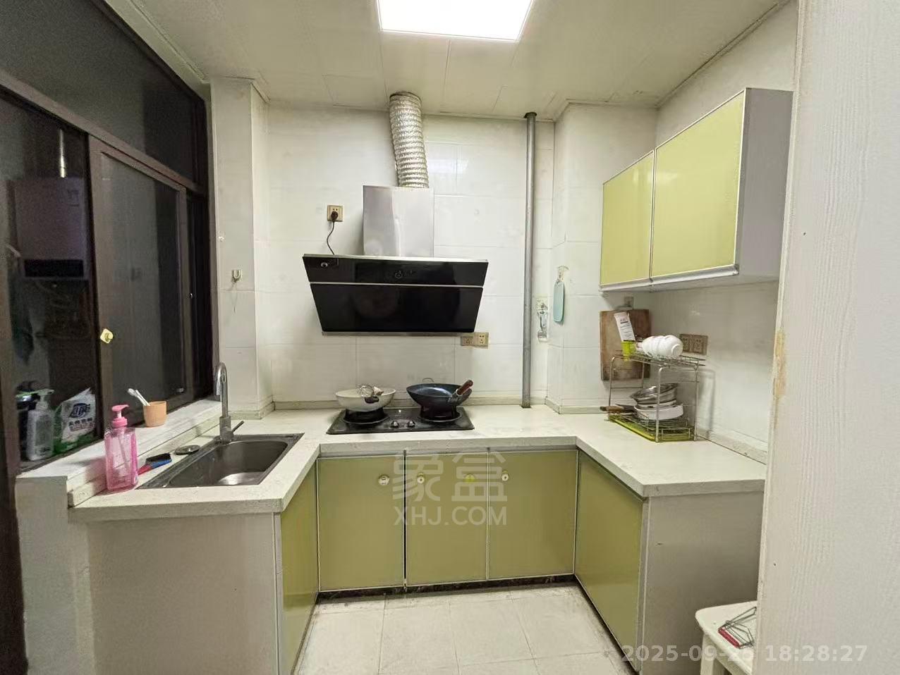 中泰财富湘江 3室1厅1卫 2200.0元/月 中泰财富湘江 3室1厅1卫 2200.0元/月室内图