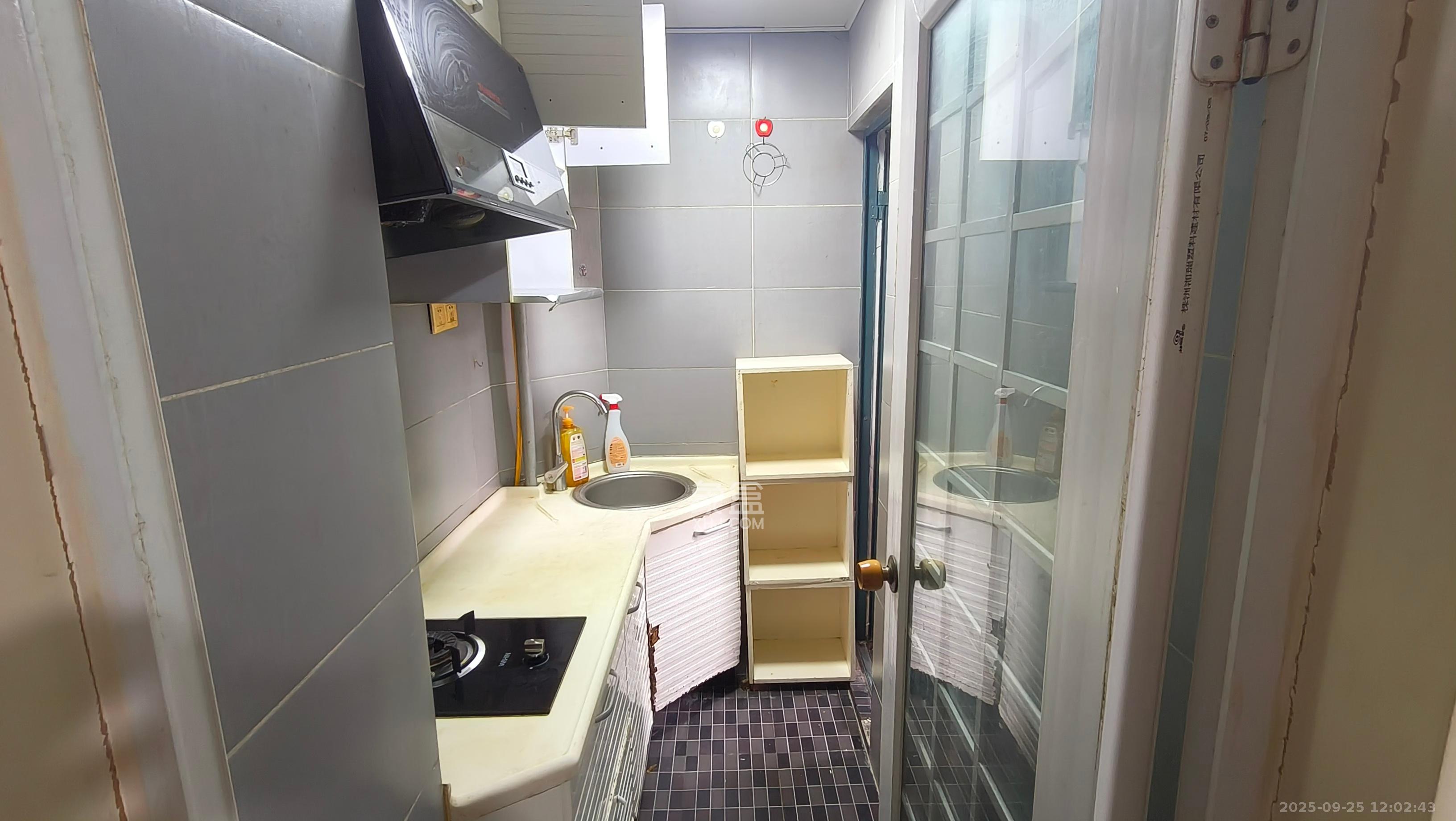 中江国际花城 1室1厅1卫 1550.0元/月 中江国际花城 1室1厅1卫 1550.0元/月室内图