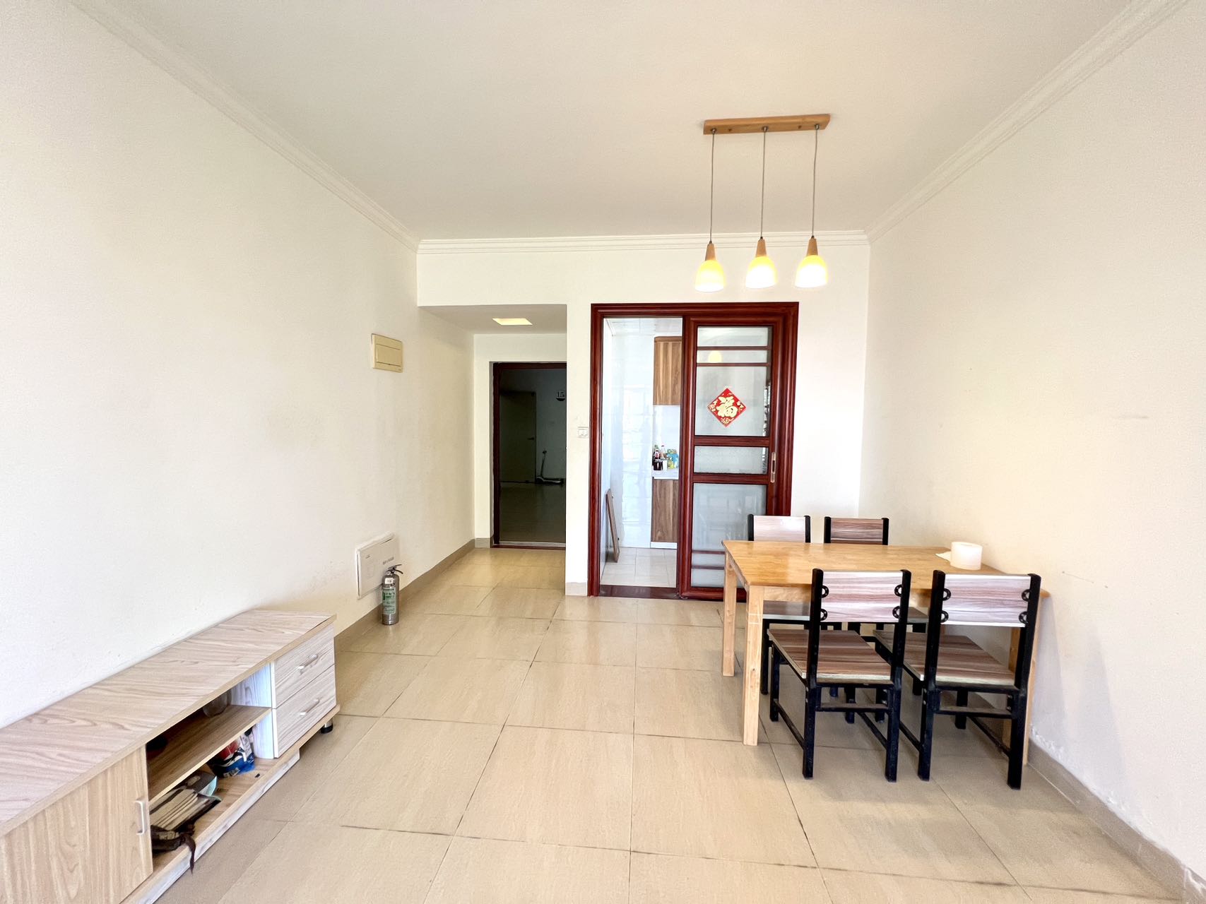 阳光三号苑 2室2厅1卫 109.0万 阳光三号苑 2室2厅1卫 109.0万客厅